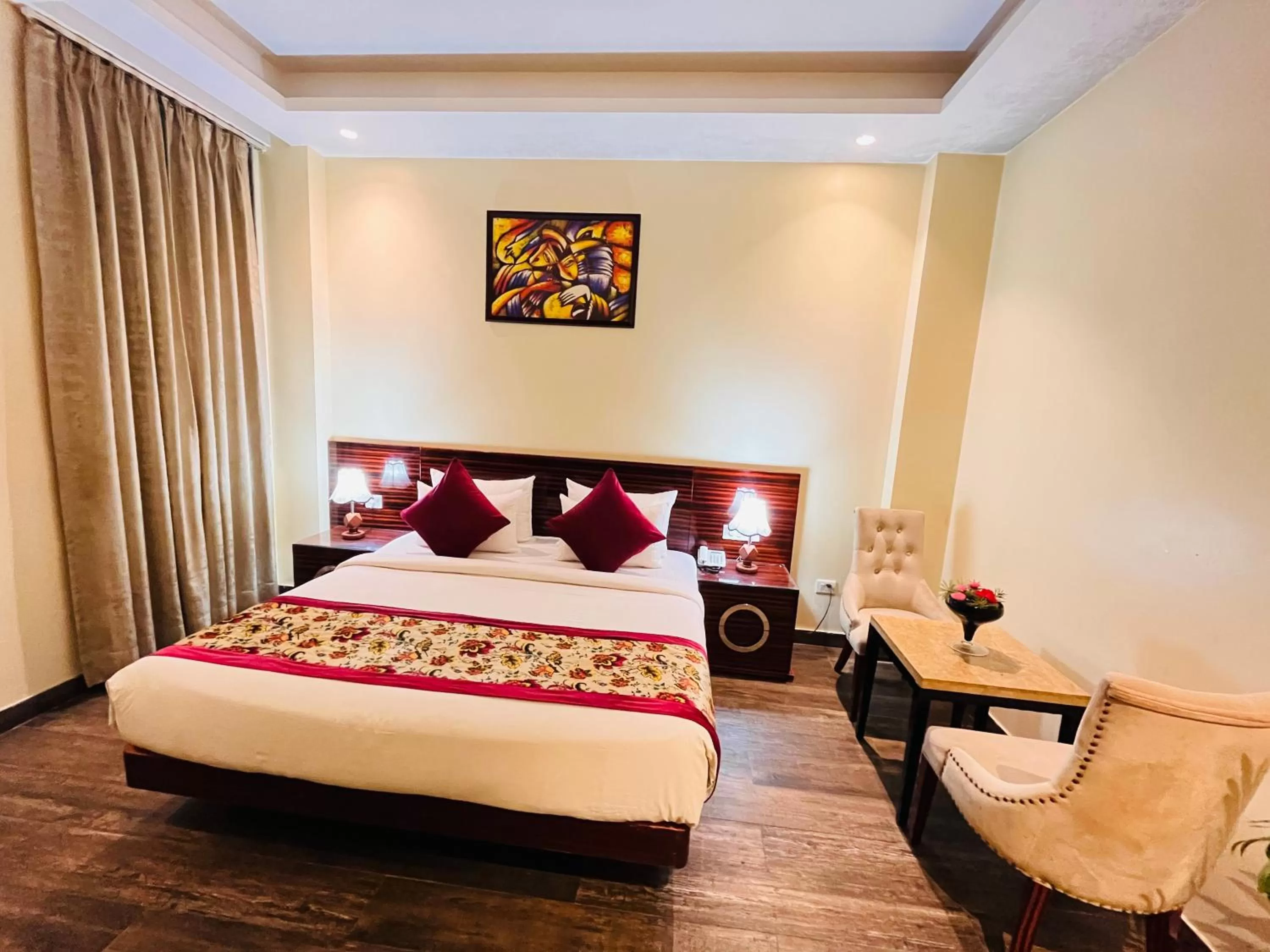 Bed in Hotel Banz near Delhi Airport