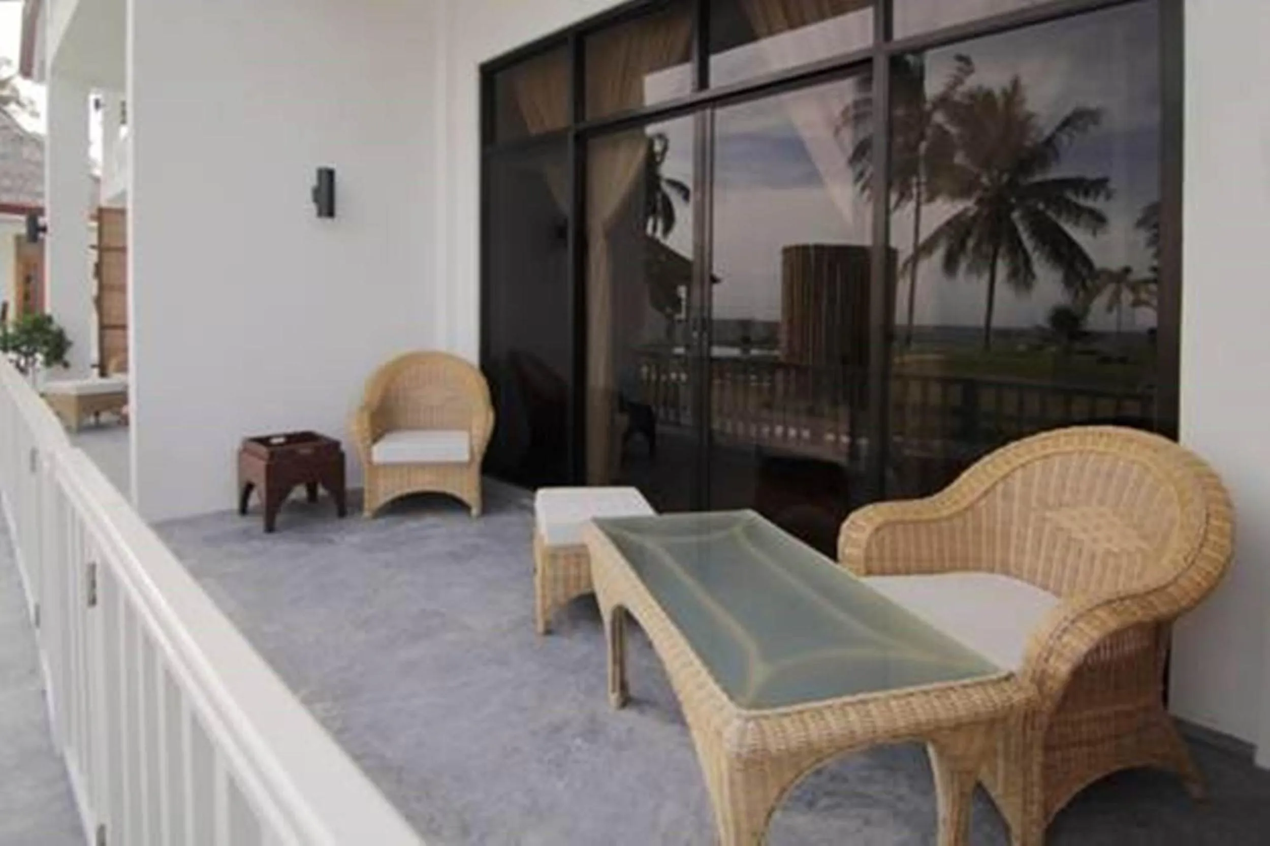 Facade/entrance in Sea Dream Resorts