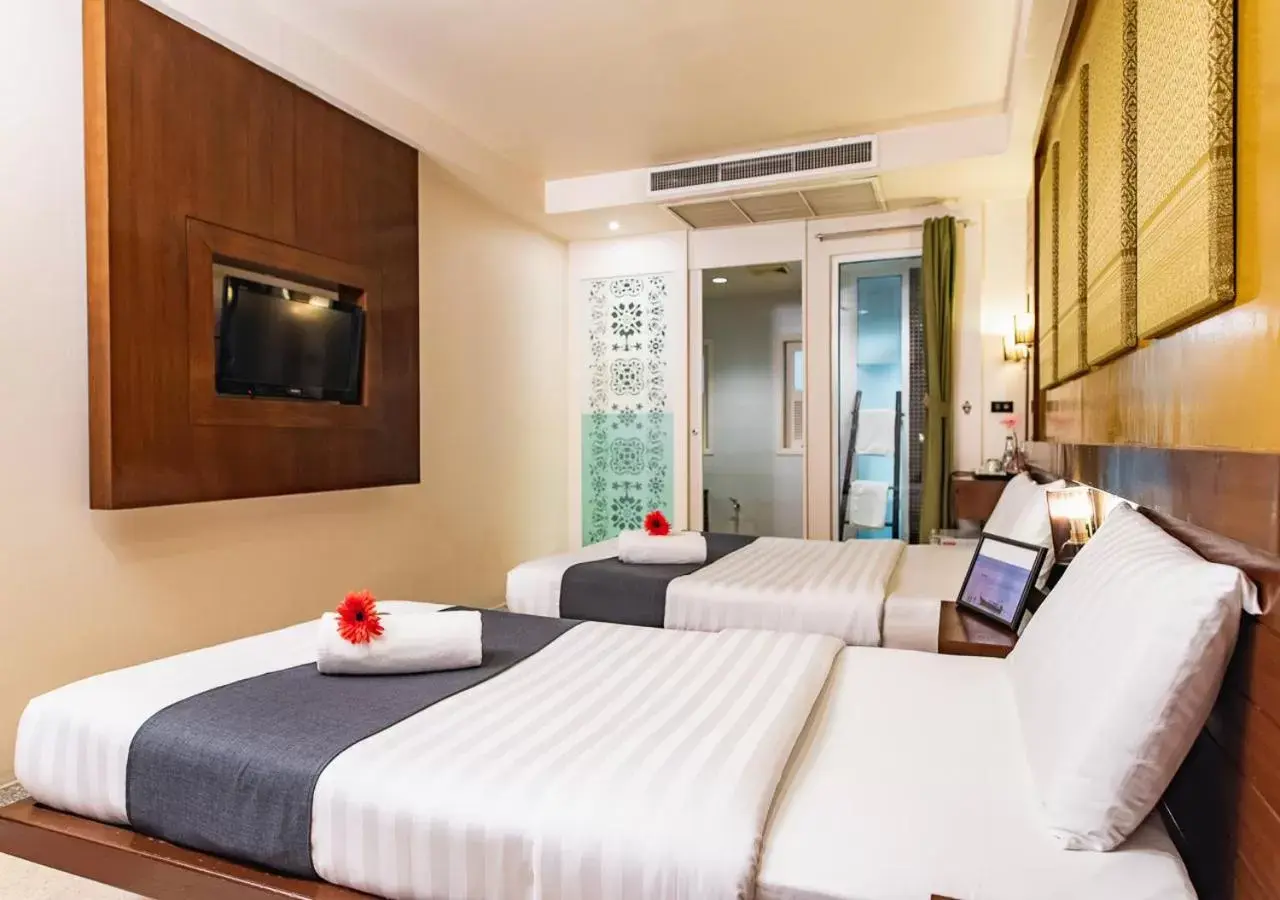 Superior Triple Room in D&D Inn Khaosan Superior Triple Room in D&D Inn Khaosan