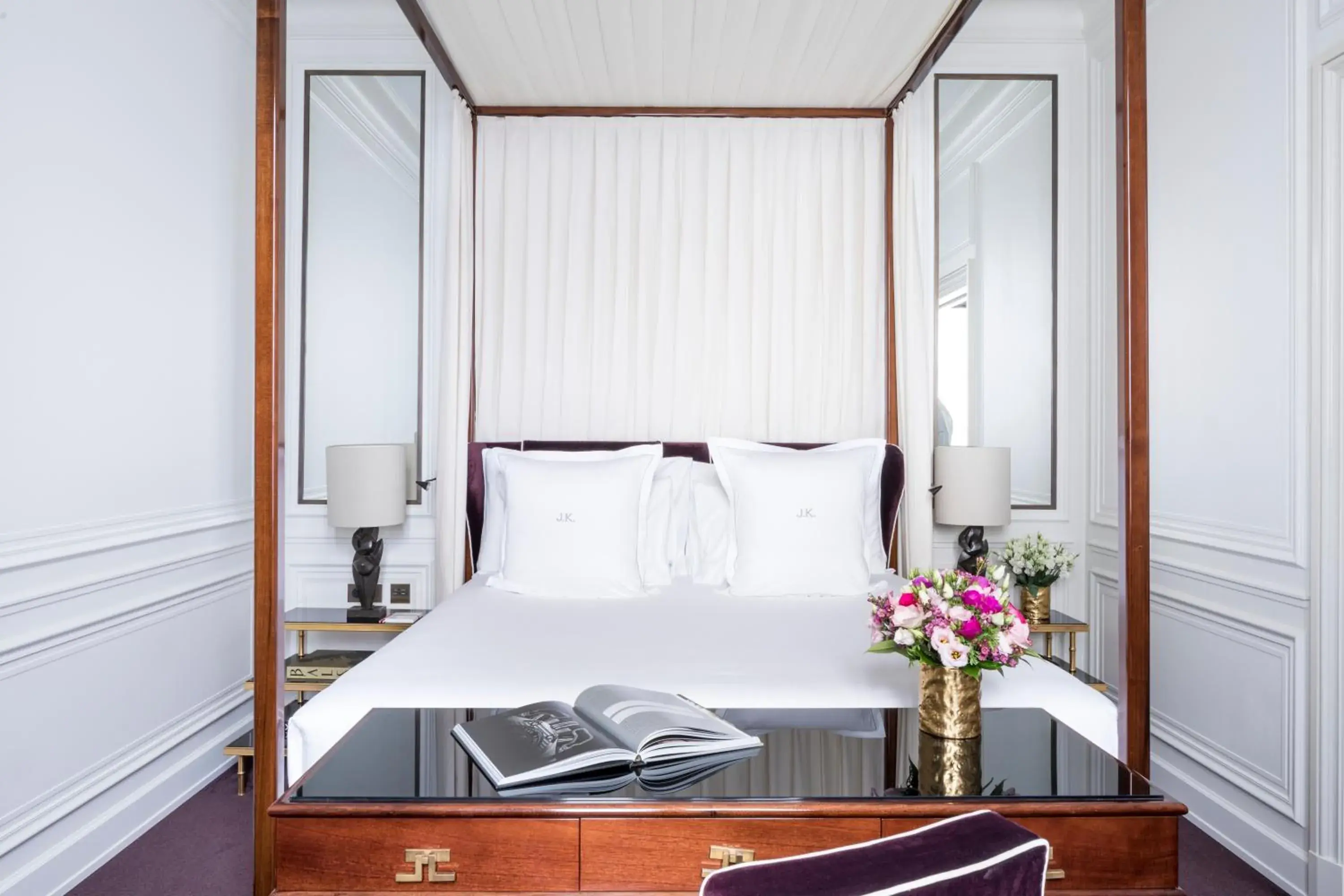 Deluxe Double or Twin Room in J.K. Place Paris Deluxe Double or Twin Room in J.K. Place Paris