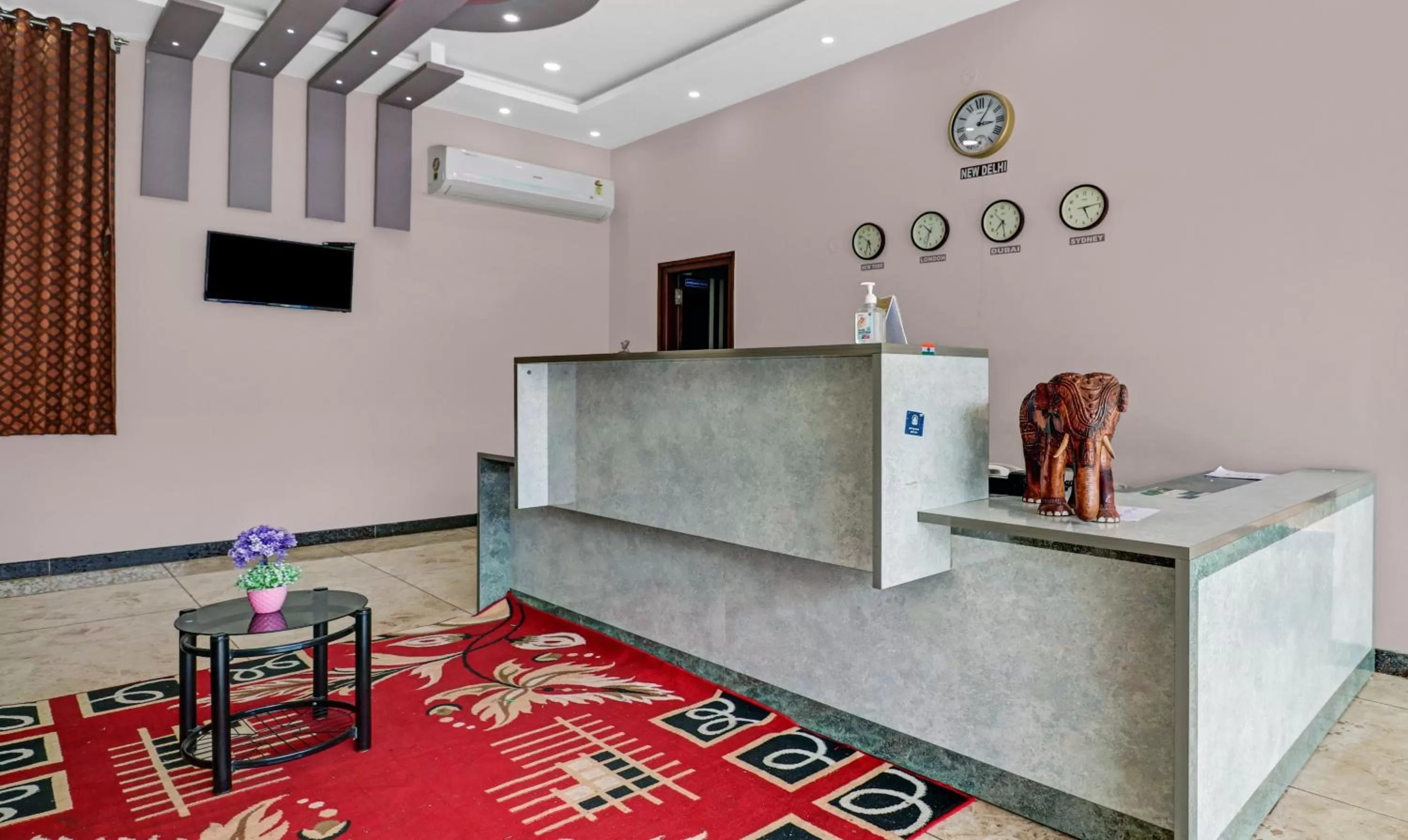 Lobby or reception in Itsy Hotels Kattari Komforts, Chikmagalur