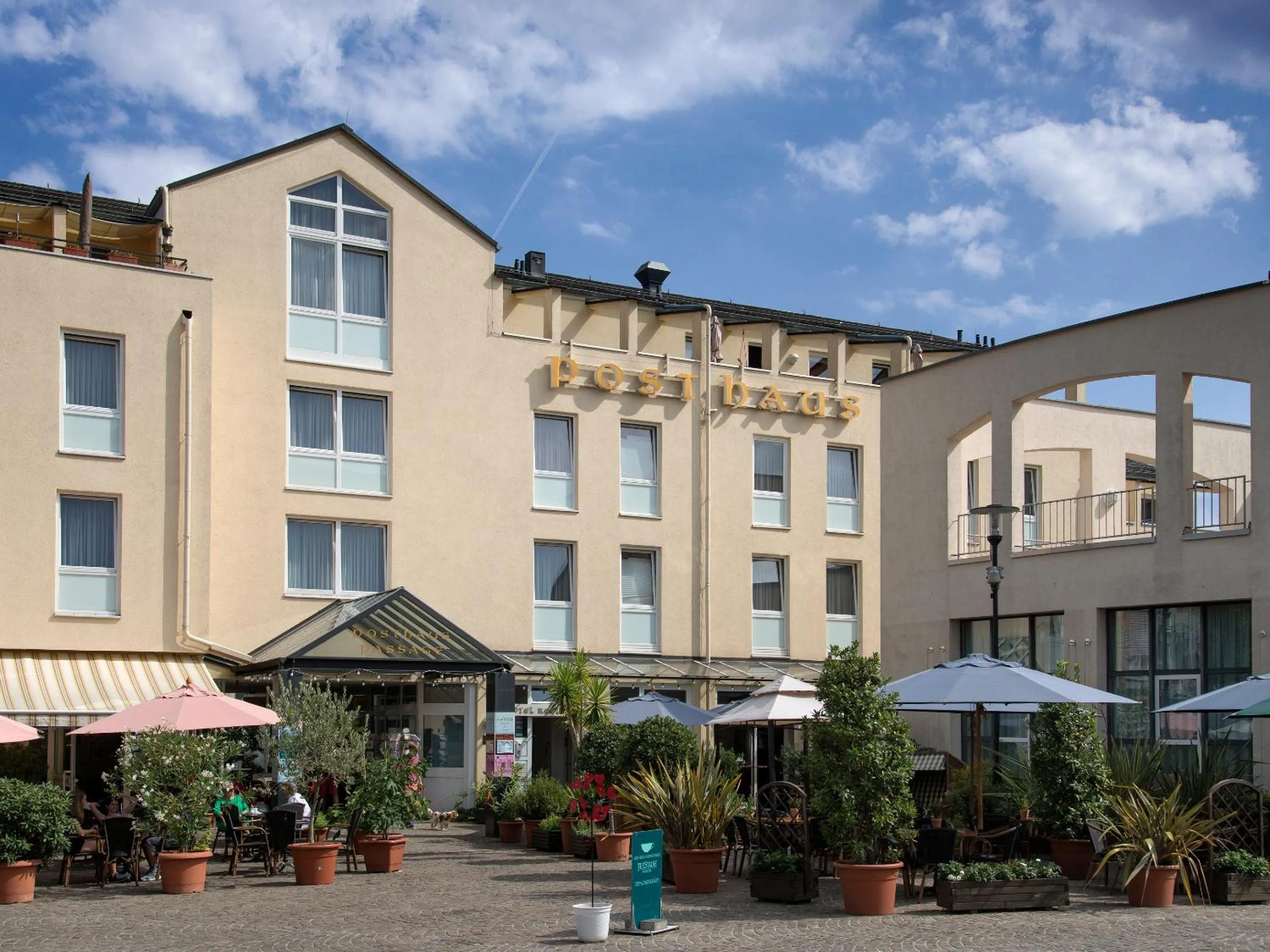 Facade/entrance in Posthaus Hotel Residenz