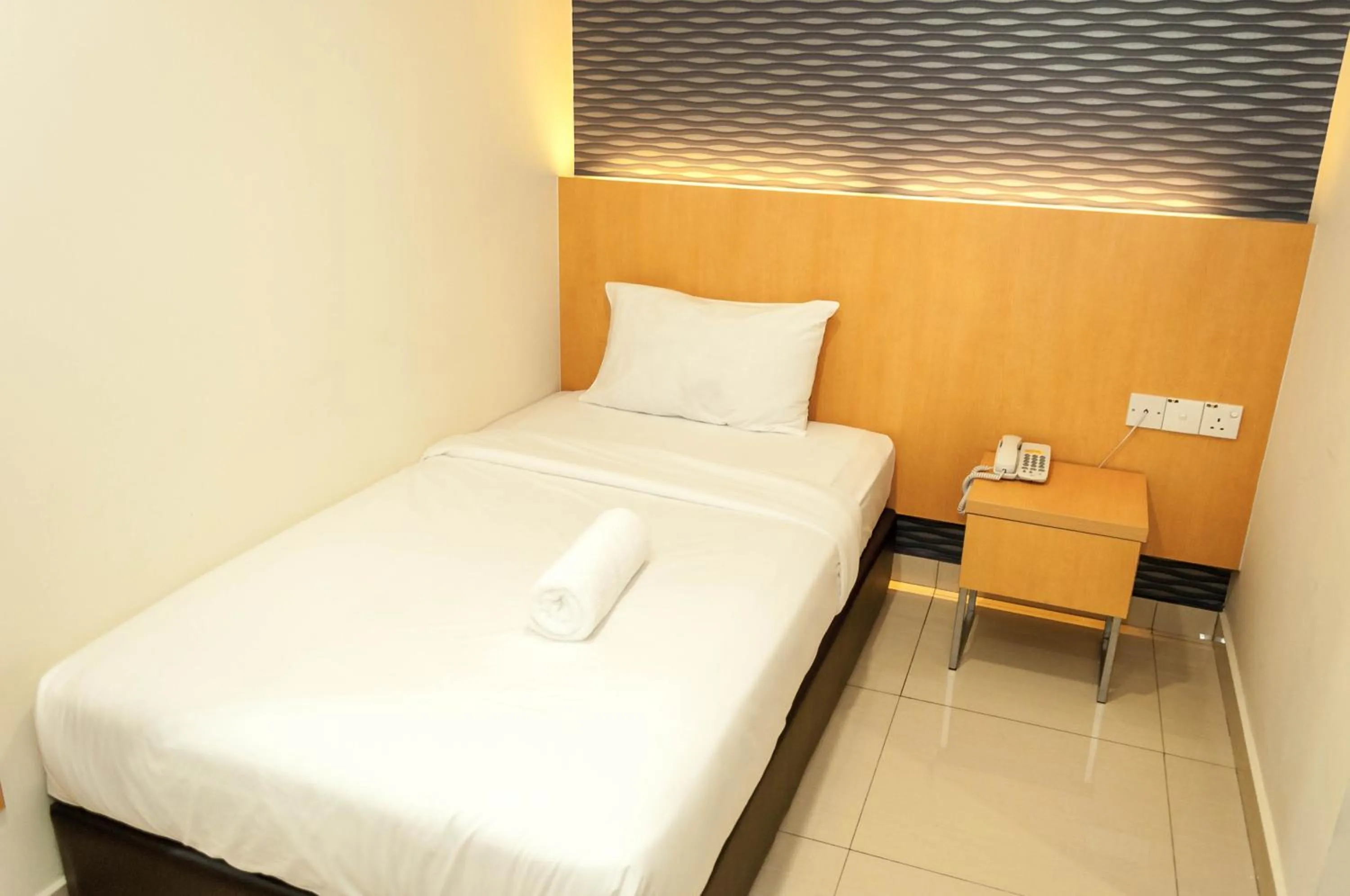 Photo of the whole room, Bed in Signature Hotel KL Sentral