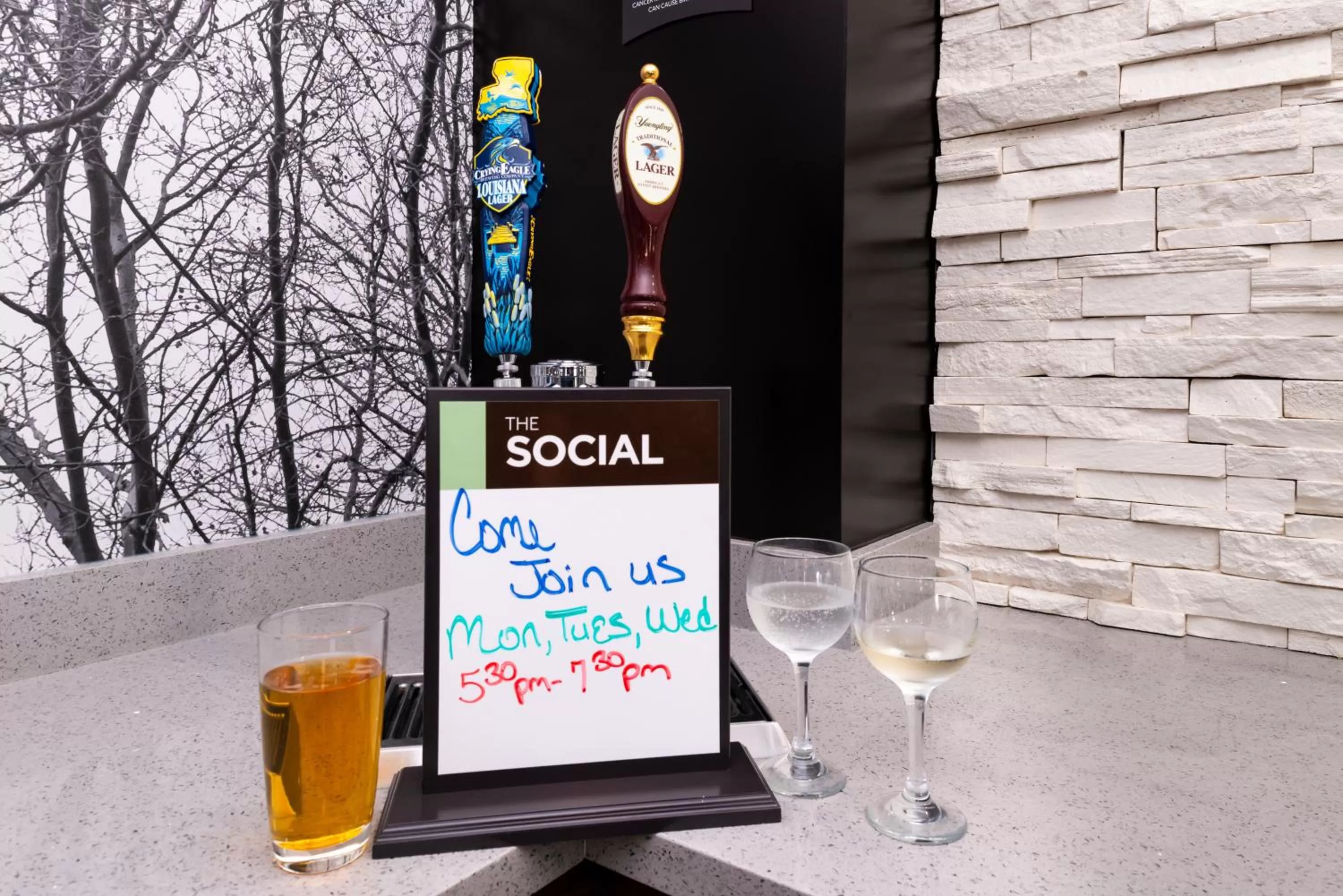 Restaurant/places to eat in Staybridge Suites - Lake Charles by IHG