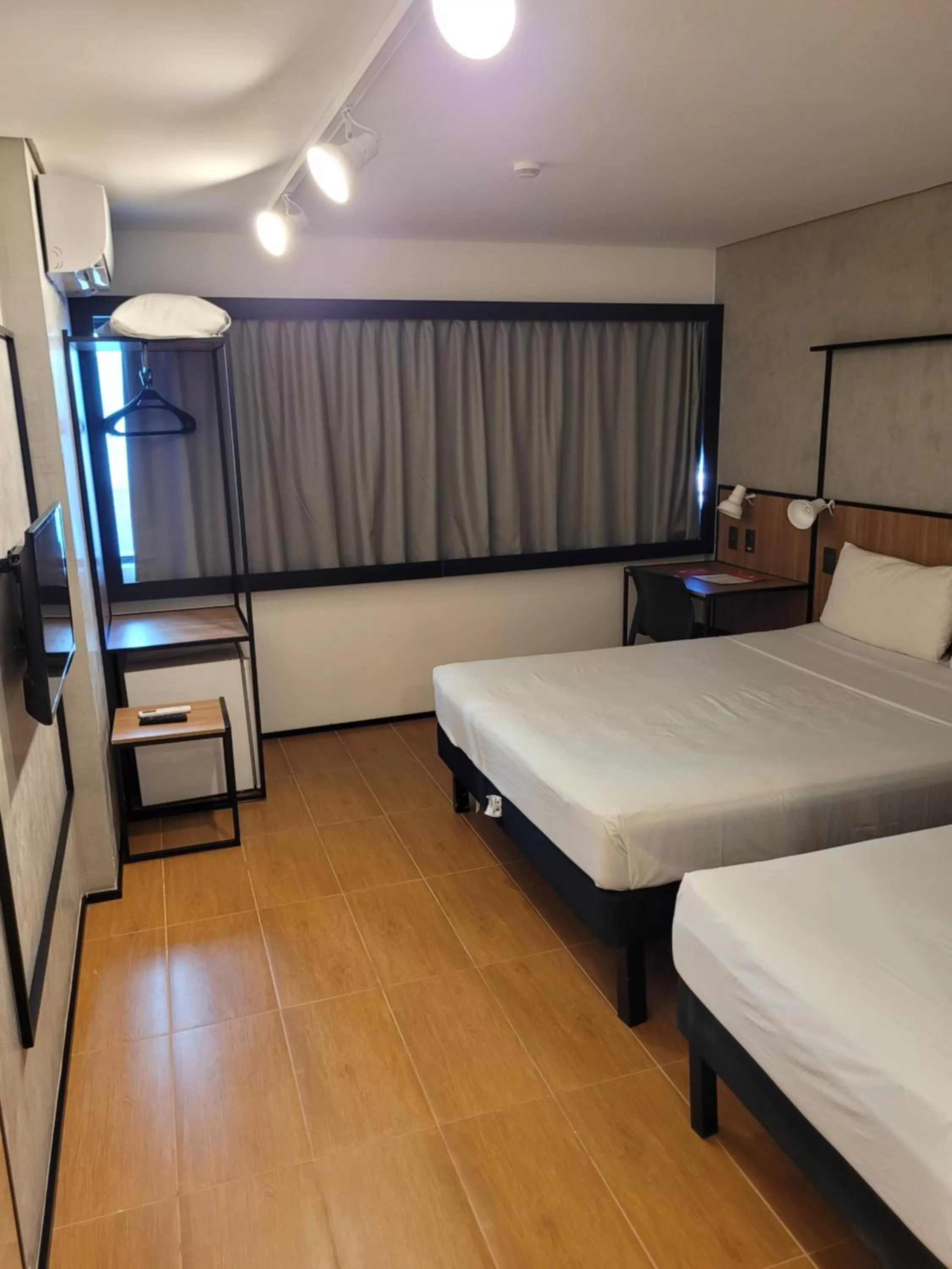 View (from property/room), Bed in ibis Maceio Pajuçara