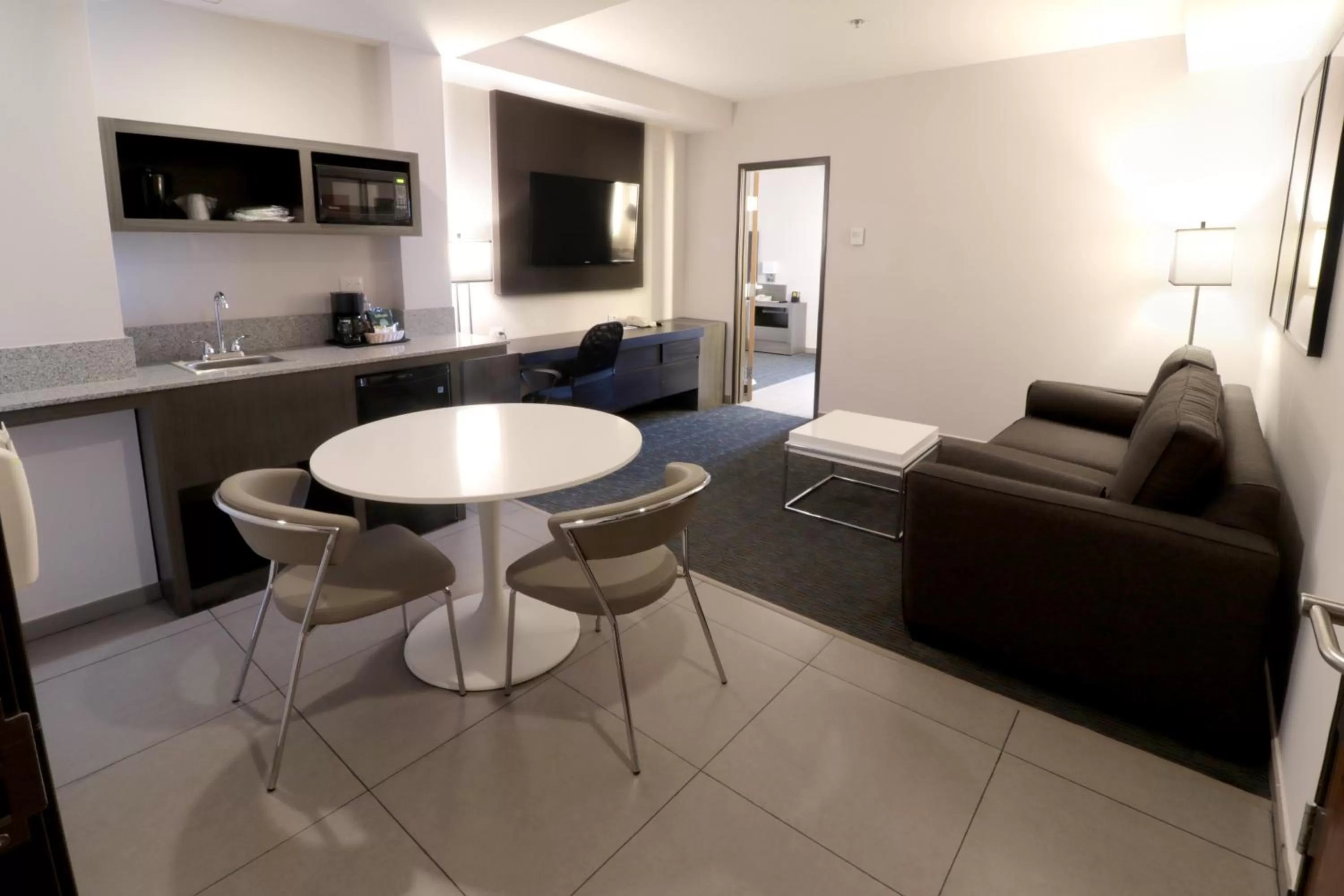 Photo of the whole room in Holiday Inn Express Hotel & Suites Hermosillo by IHG