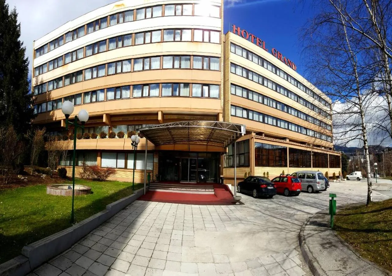 Facade/entrance in Hotel Grand