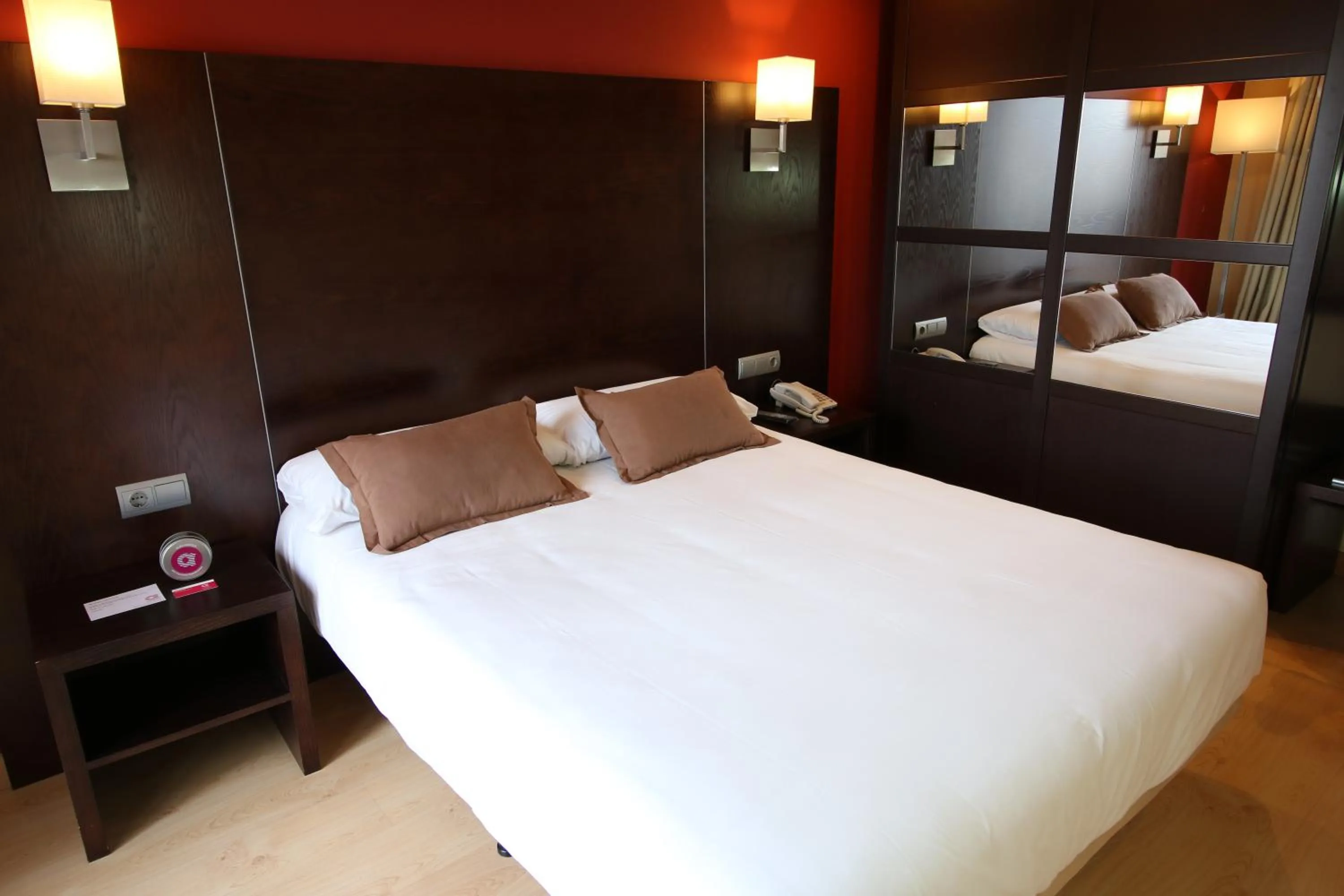 Bedroom in Hotel Alda Cardeña