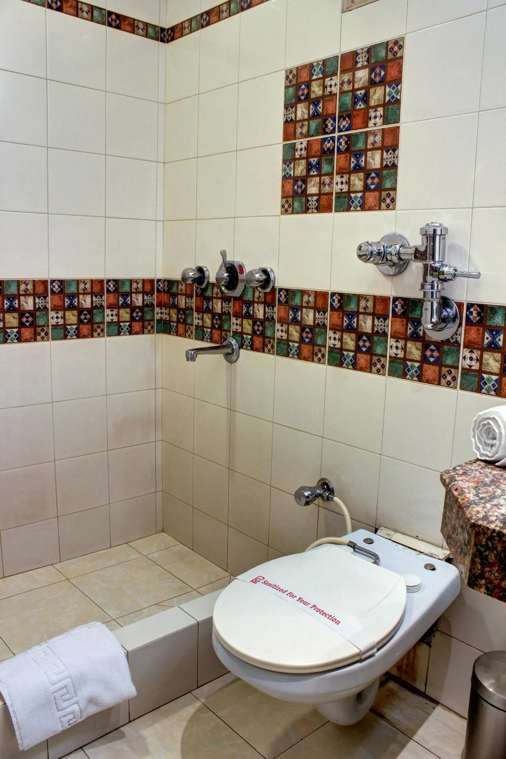 Bathroom in Palace On Ganges - Heritage Hotel