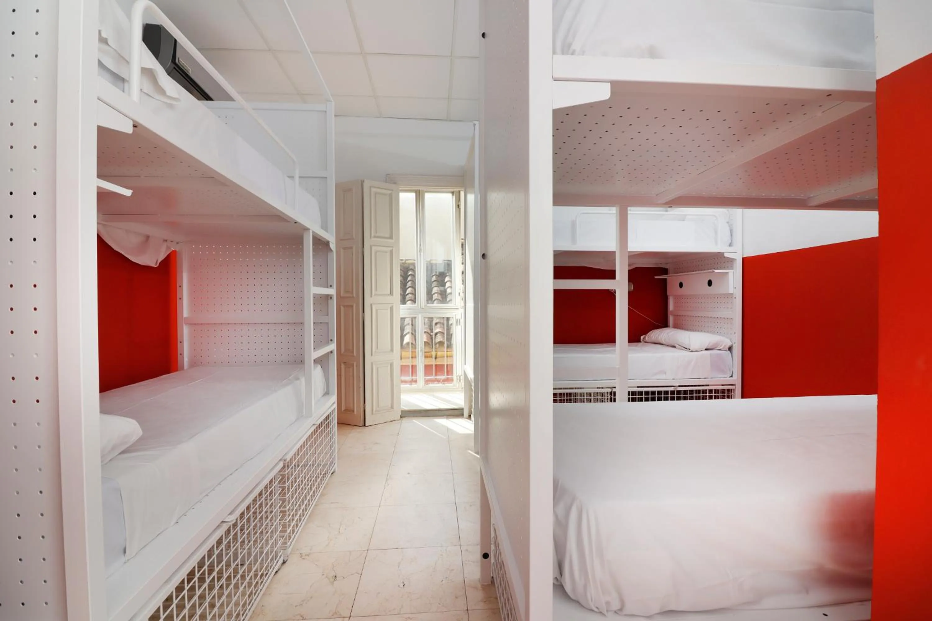 Bed in Feel Hostels City Center