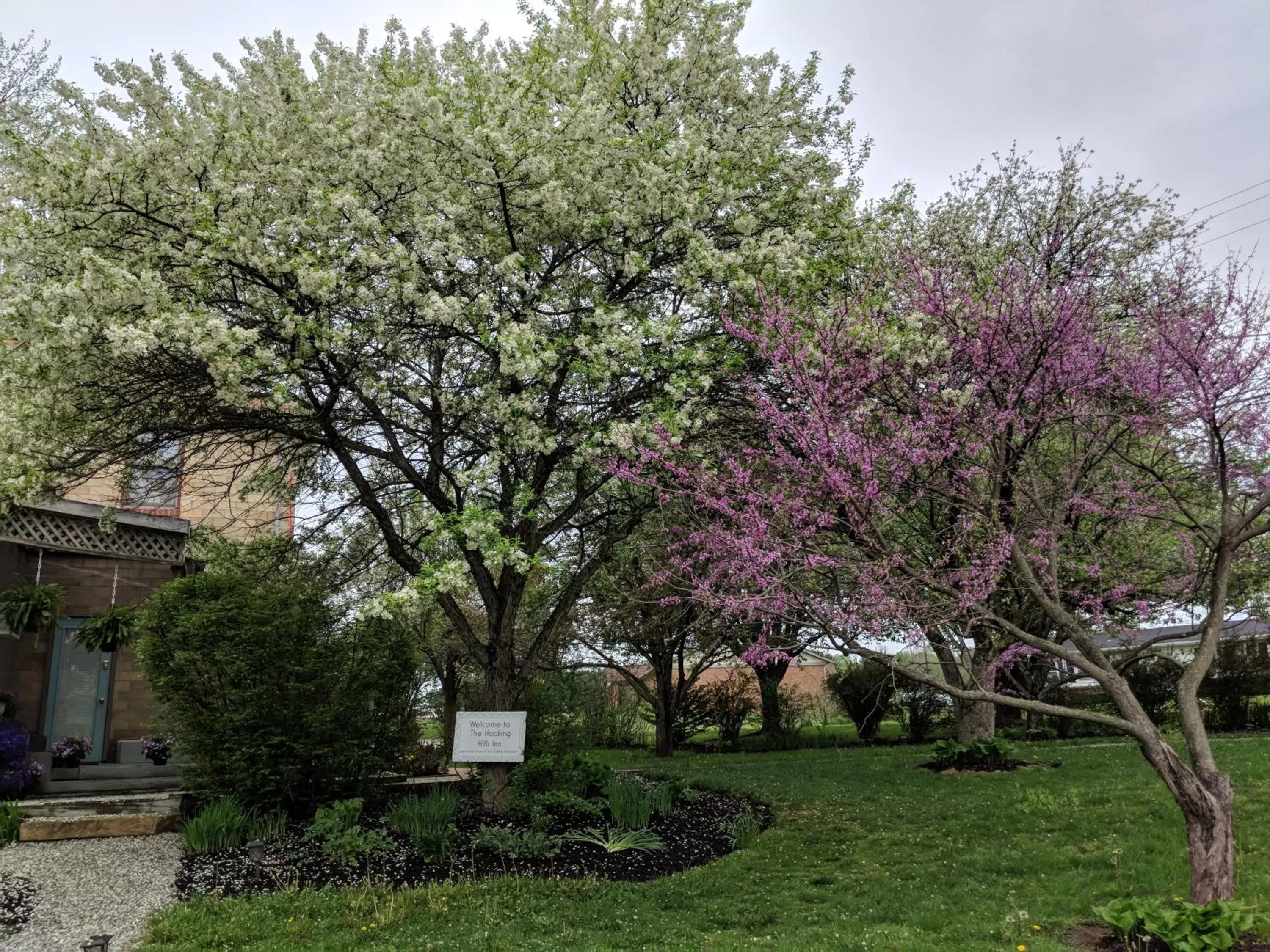 Garden in Hocking Hills Inn