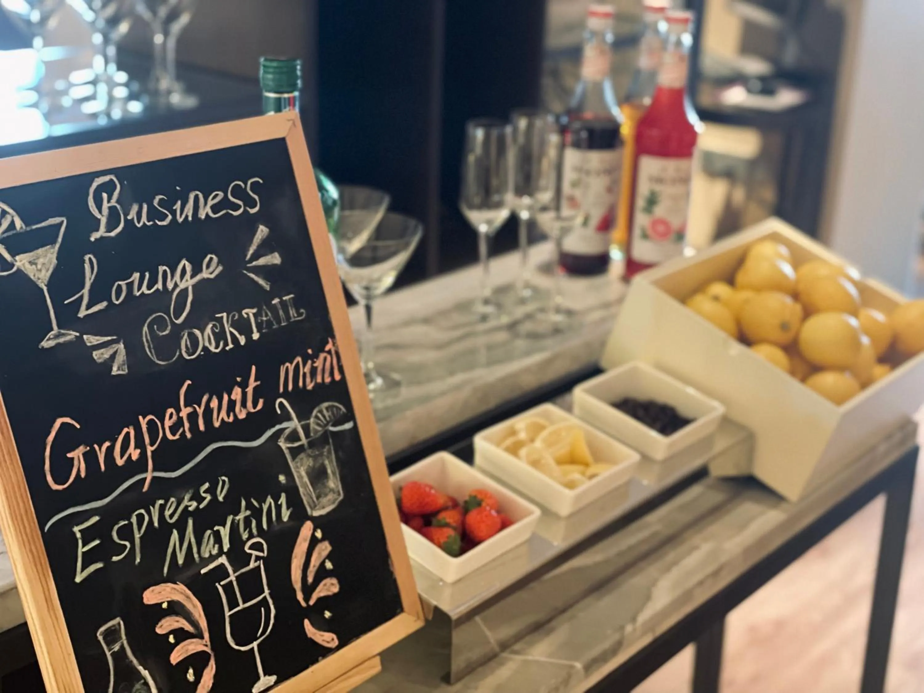 Food and drinks in Radisson Collection Hotel, Yangtze Shanghai