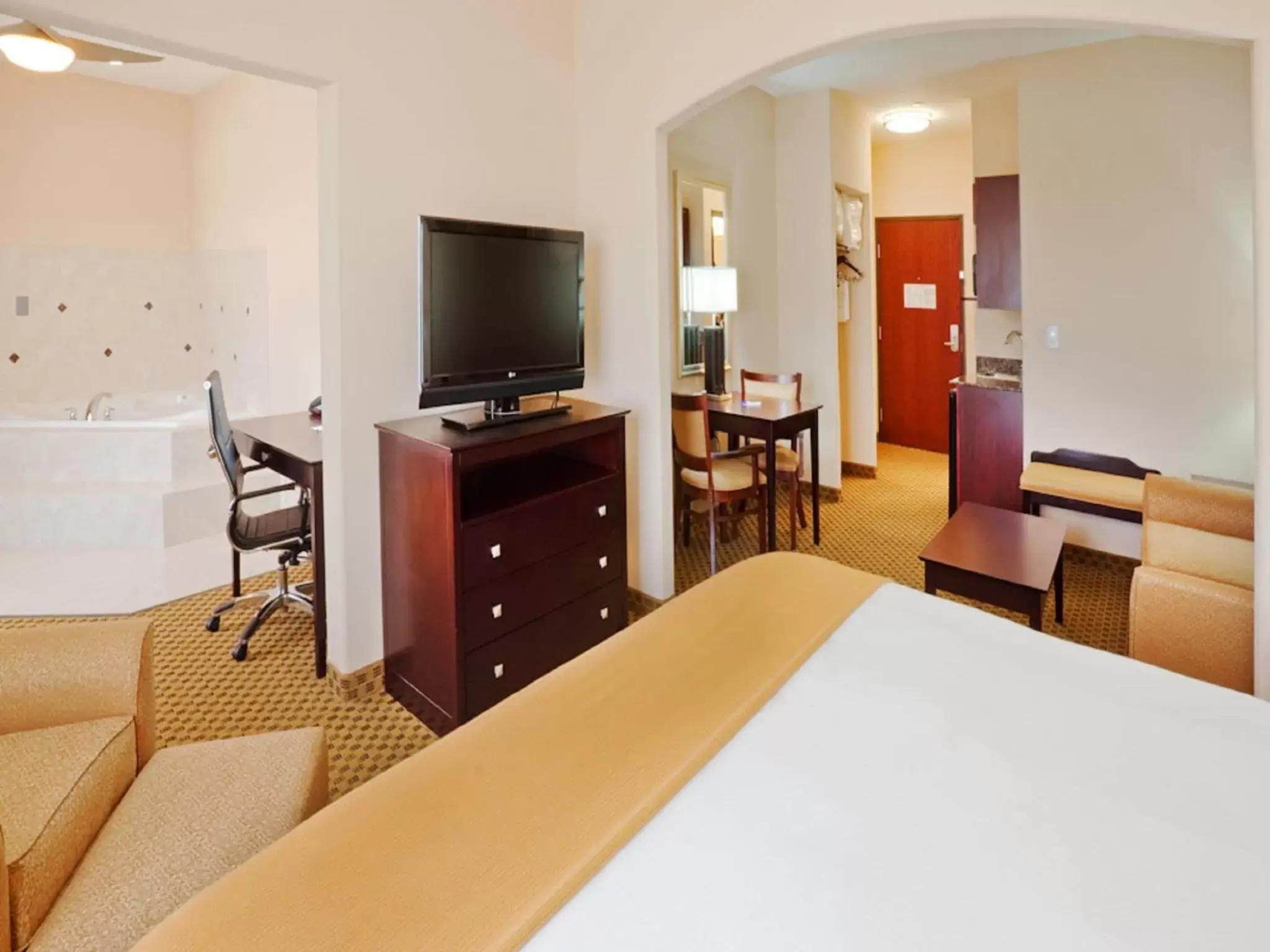 Holiday Inn Express Hotel & Suites Oklahoma City-West Yukon by IHG Holiday Inn Express Hotel & Suites Oklahoma City-West Yukon by IHG