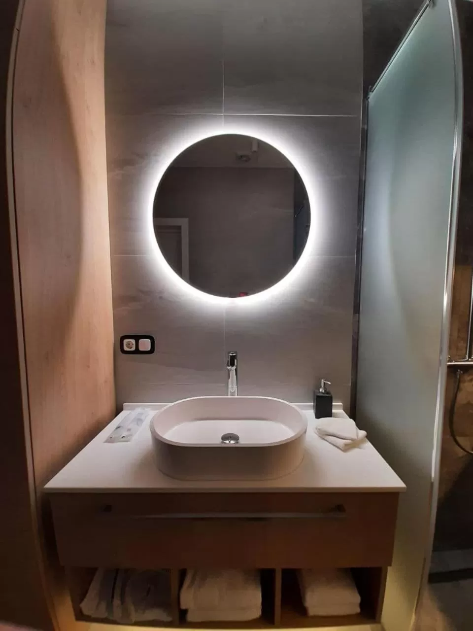 Property building in ONOVO Dendra Hotel