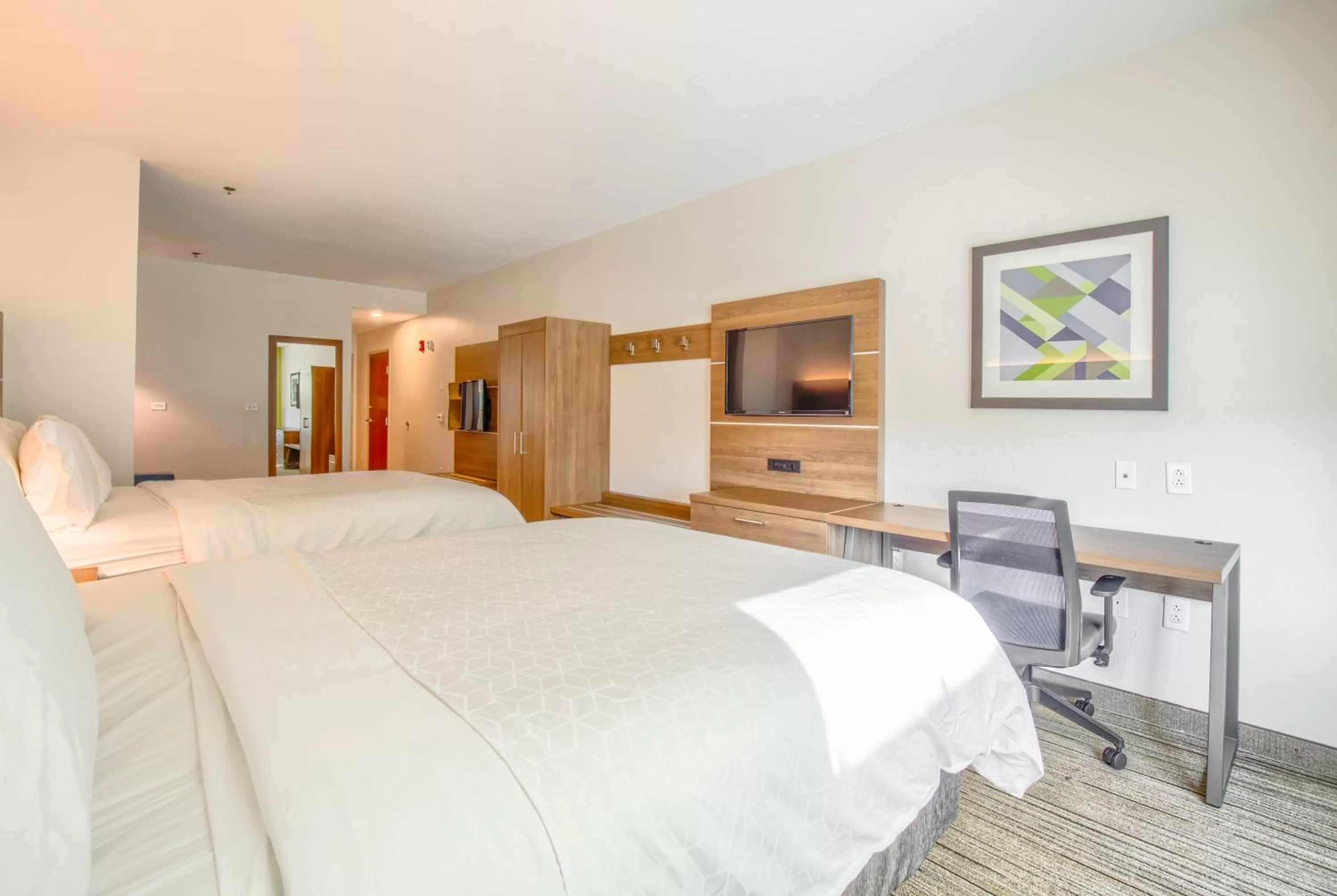 Bed in Holiday Inn Express Hotel & Suites Gulf Shores by IHG