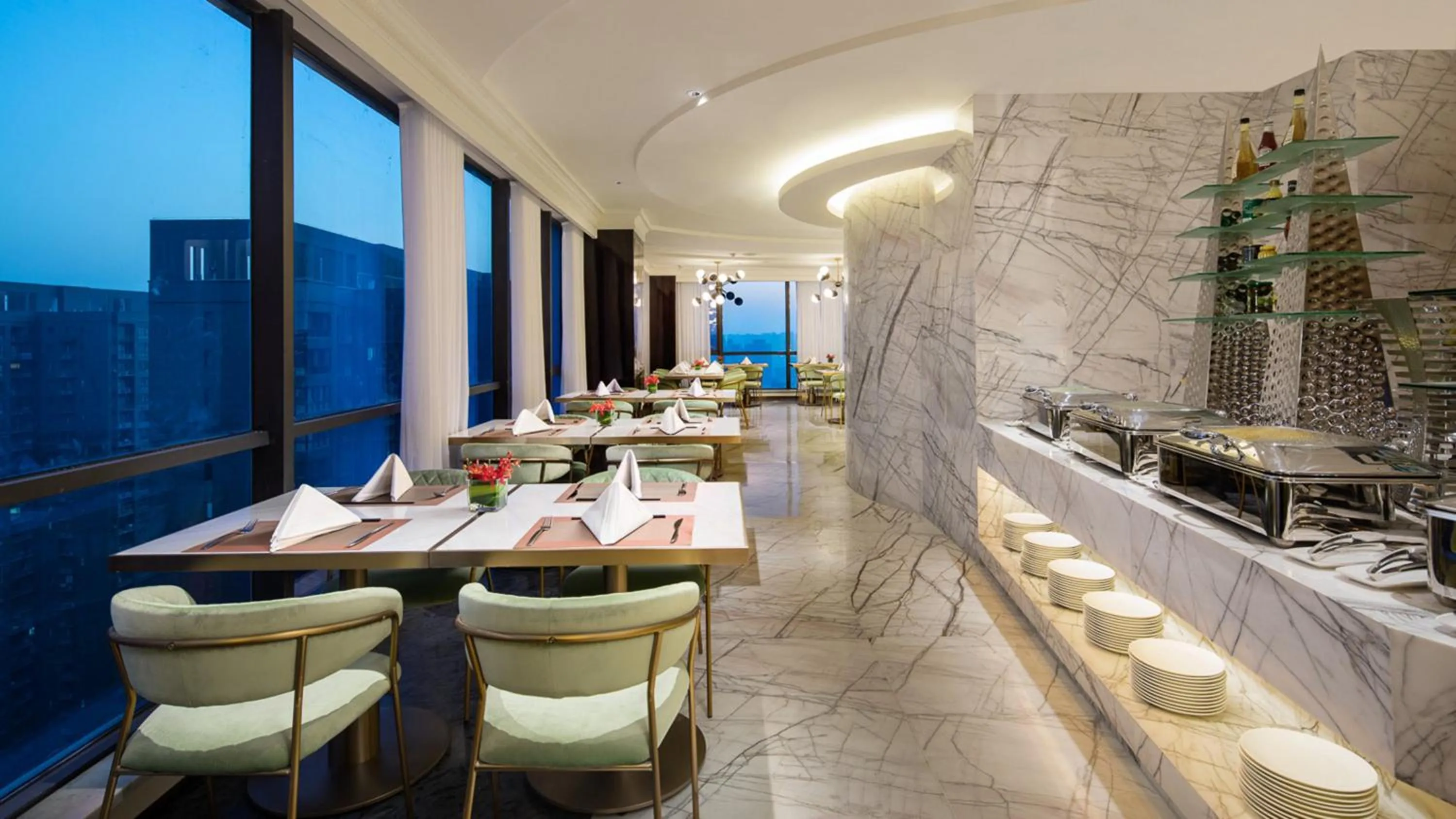 Restaurant/places to eat in Holiday Inn Suites Xi'an High-Tech Zone by IHG