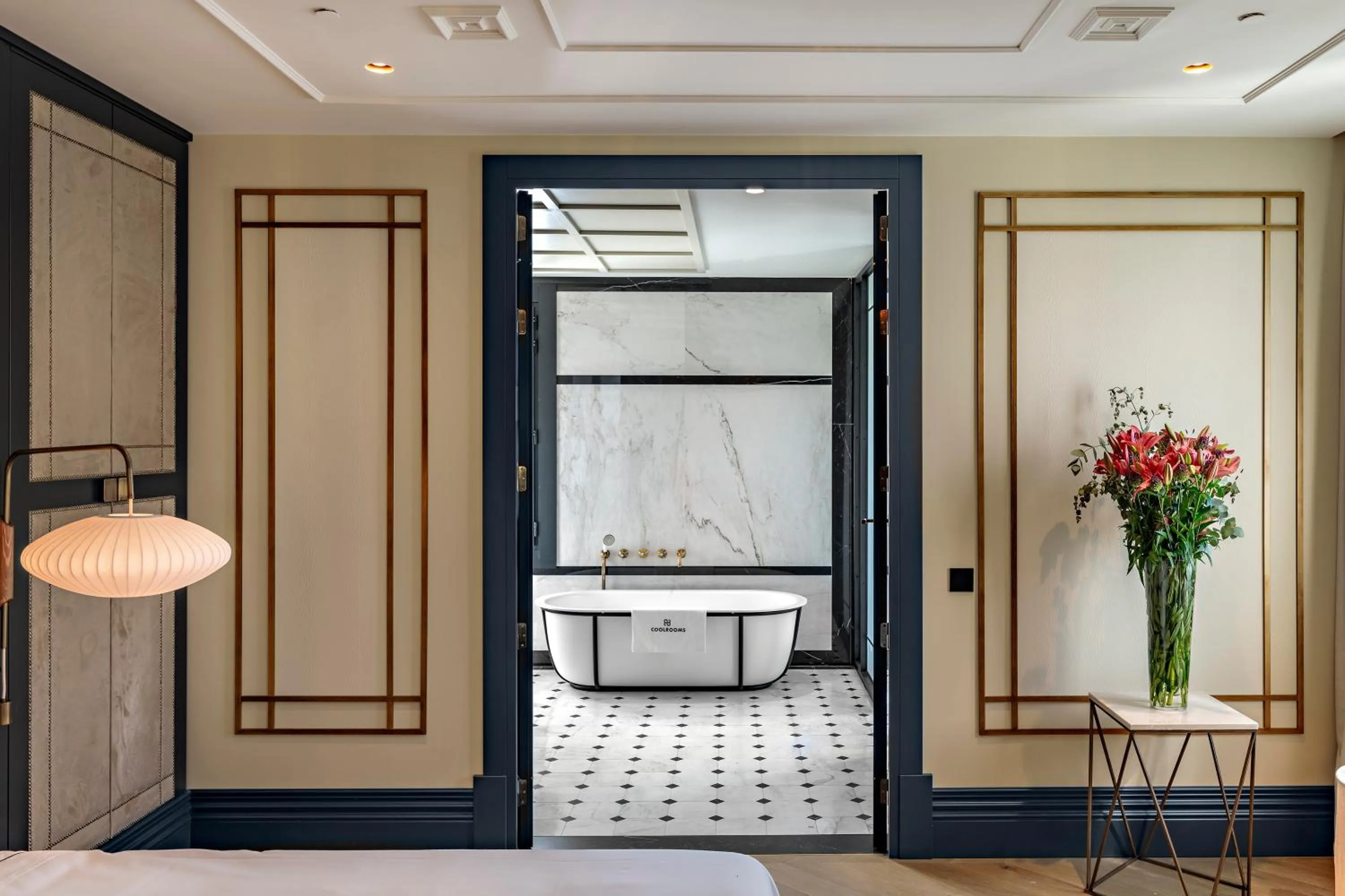 Bathroom in CoolRooms Palacio de Atocha