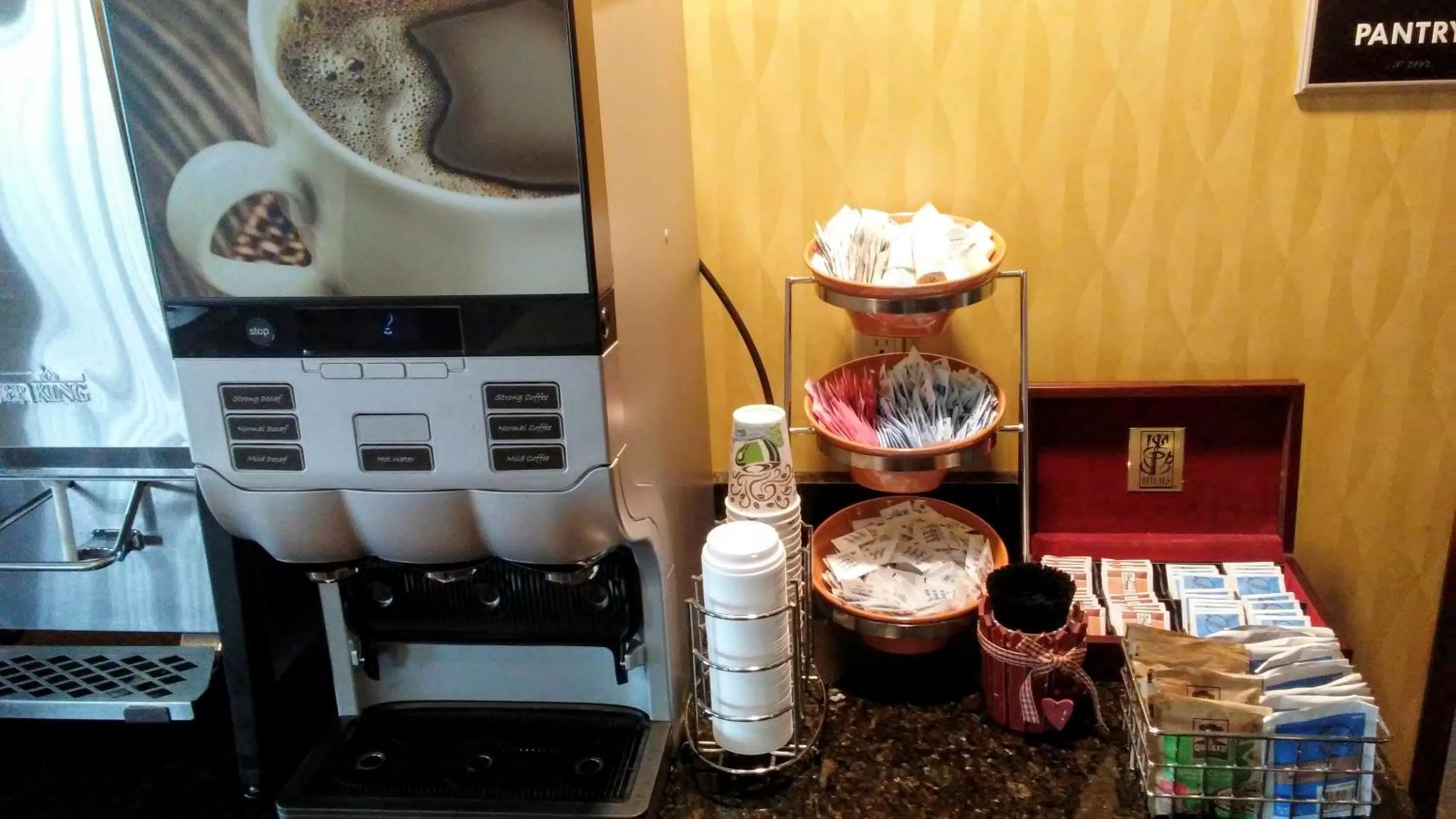 Buffet breakfast in Astoria Hotel & Suites - Glendive