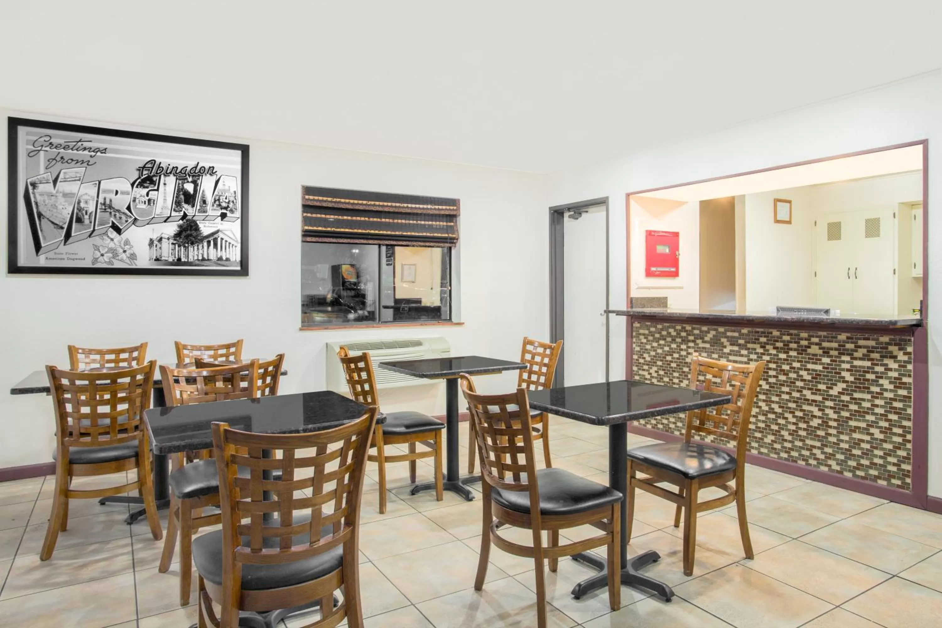 Lobby or reception in Super 8 by Wyndham Abingdon VA