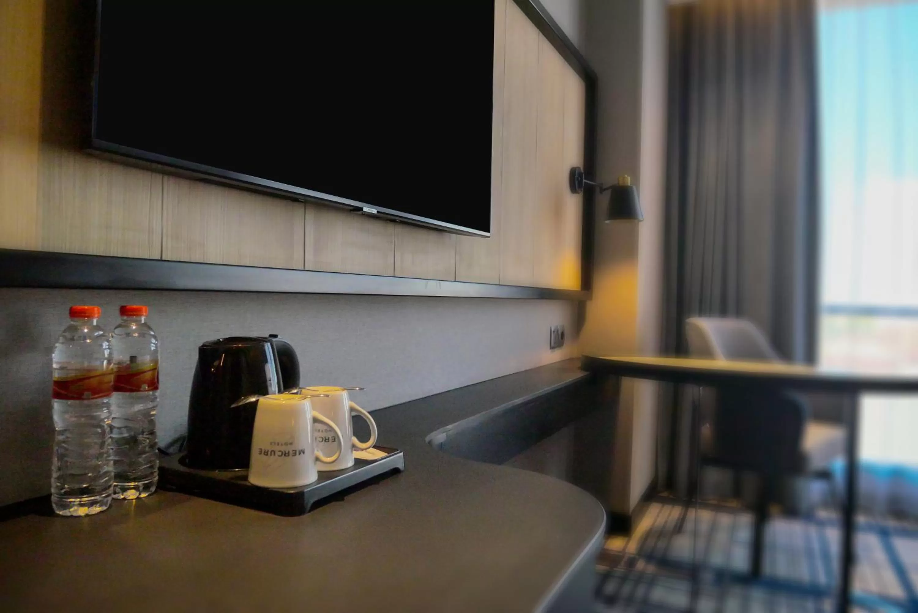 TV and multimedia in Mercure Surabaya Manyar