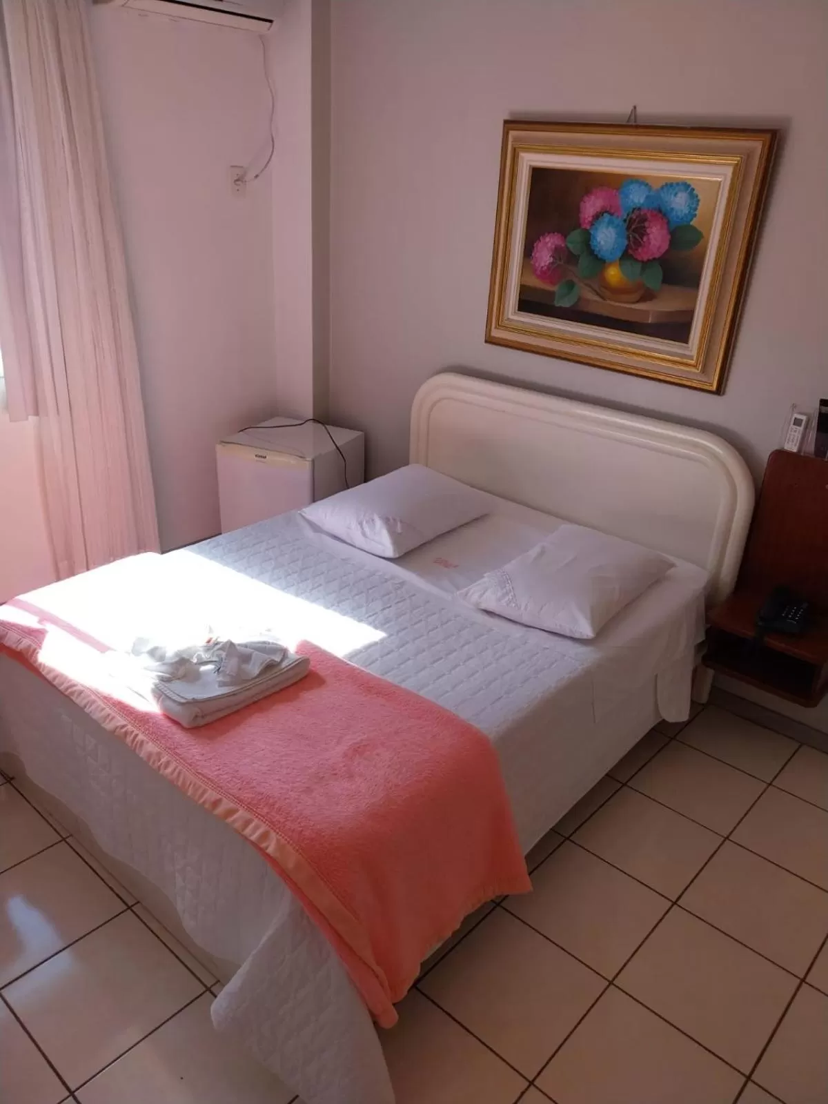 Bed in Colle Tourist Hotel