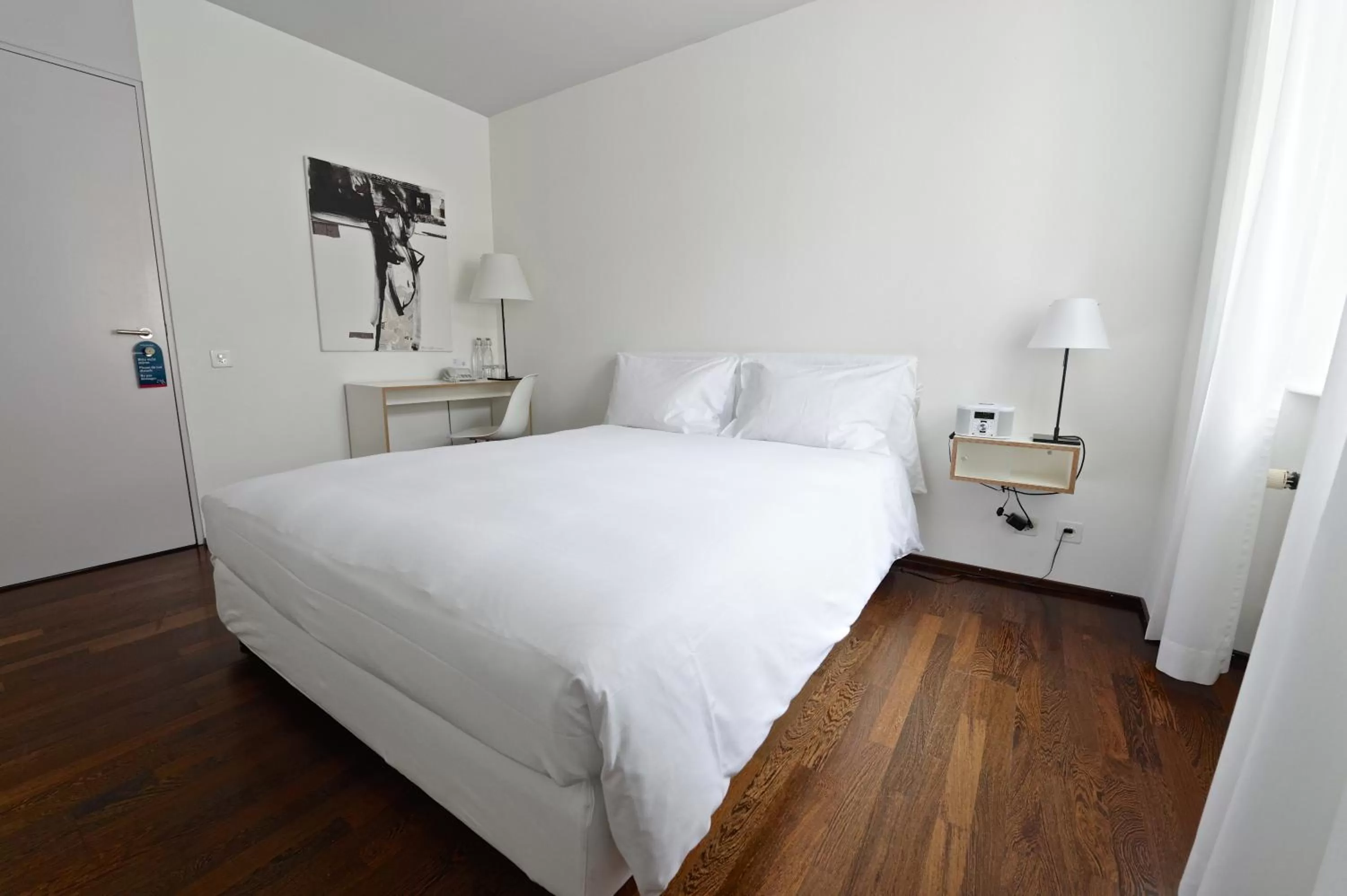 Photo of the whole room, Bed in Gast - und Kulturhaus Der Teufelhof Basel