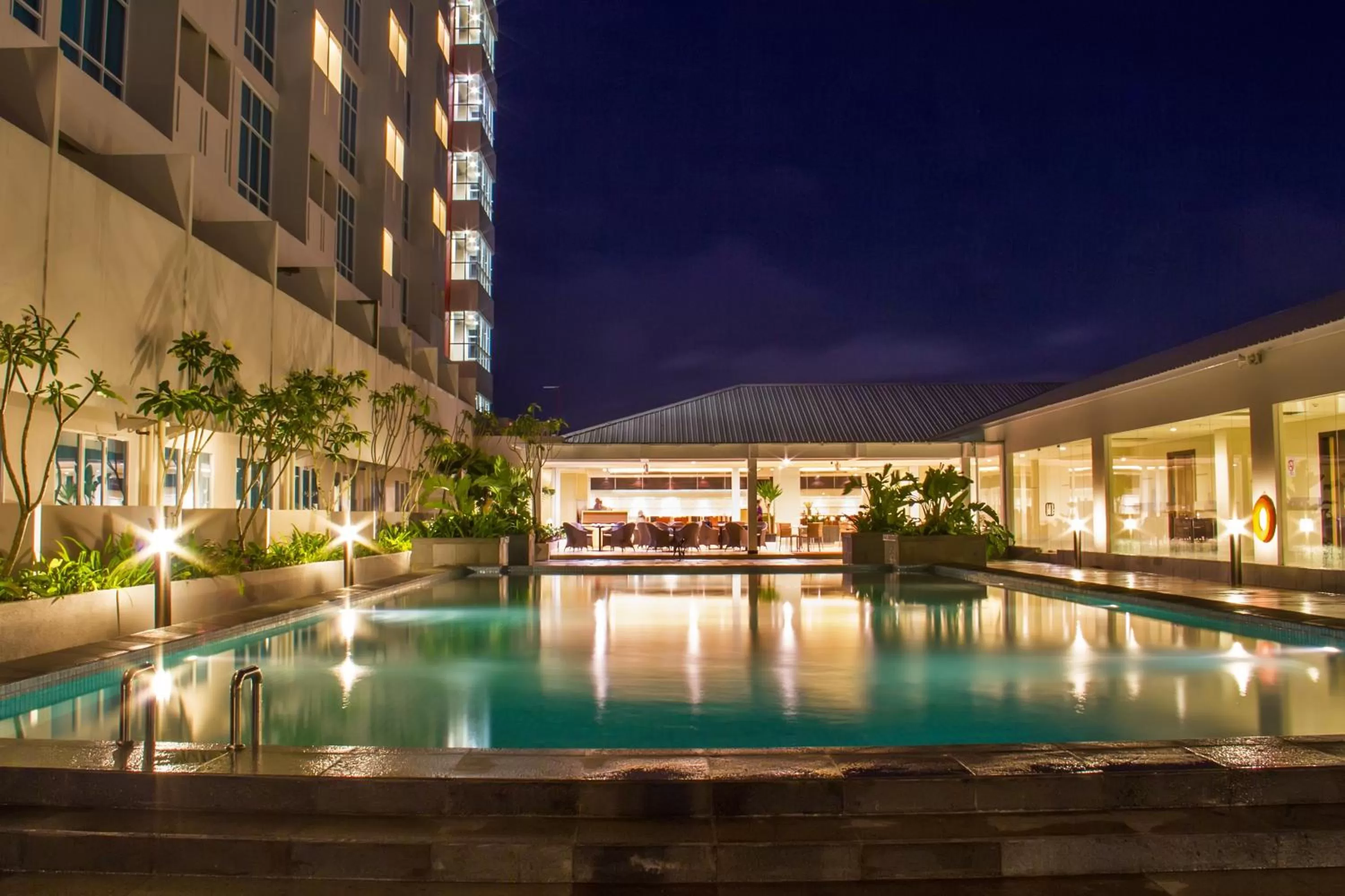 Swimming pool in Swiss-Belinn Malang