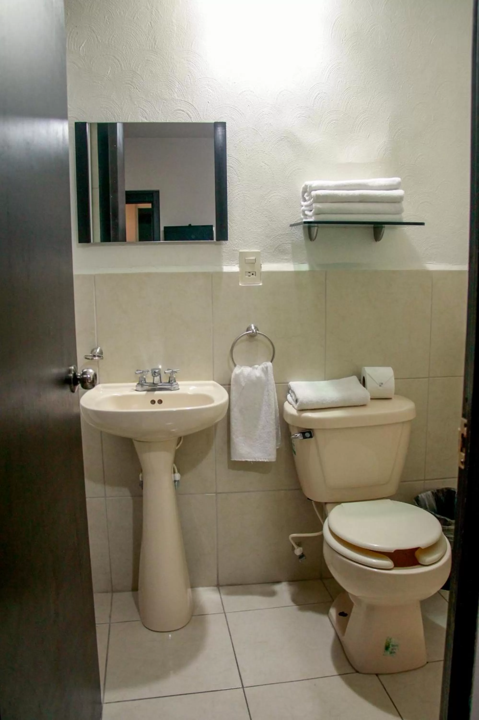 Bathroom in Hotel Casa de los Dulces S Express