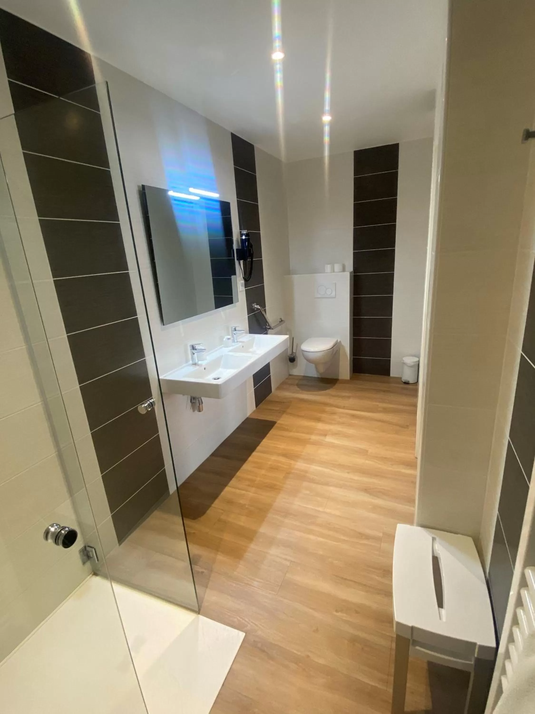 Shower in Hôtel Villa Des 2 Caps