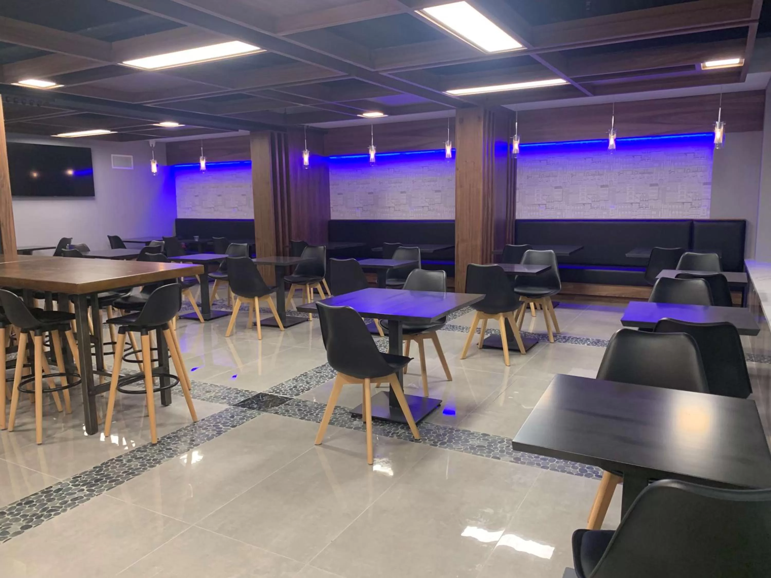 Breakfast in Best Western Plus Soho Hotel