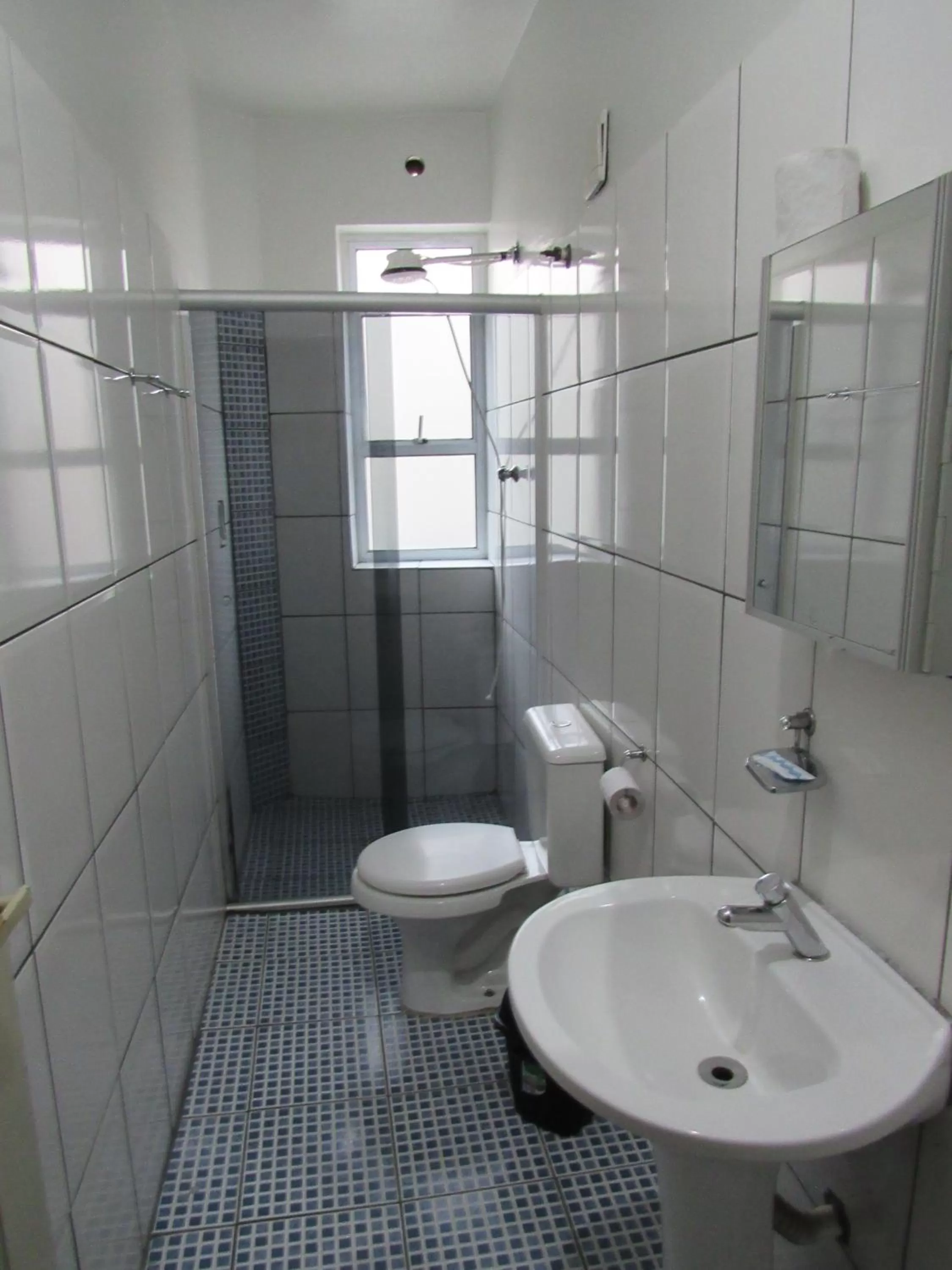 Double Room with Double bed in Hotel Neon - próximo a 25 de março, Bom Retiro e Brás, á 2min do mirante Sampa SKY e pista de skate Anhangabaú