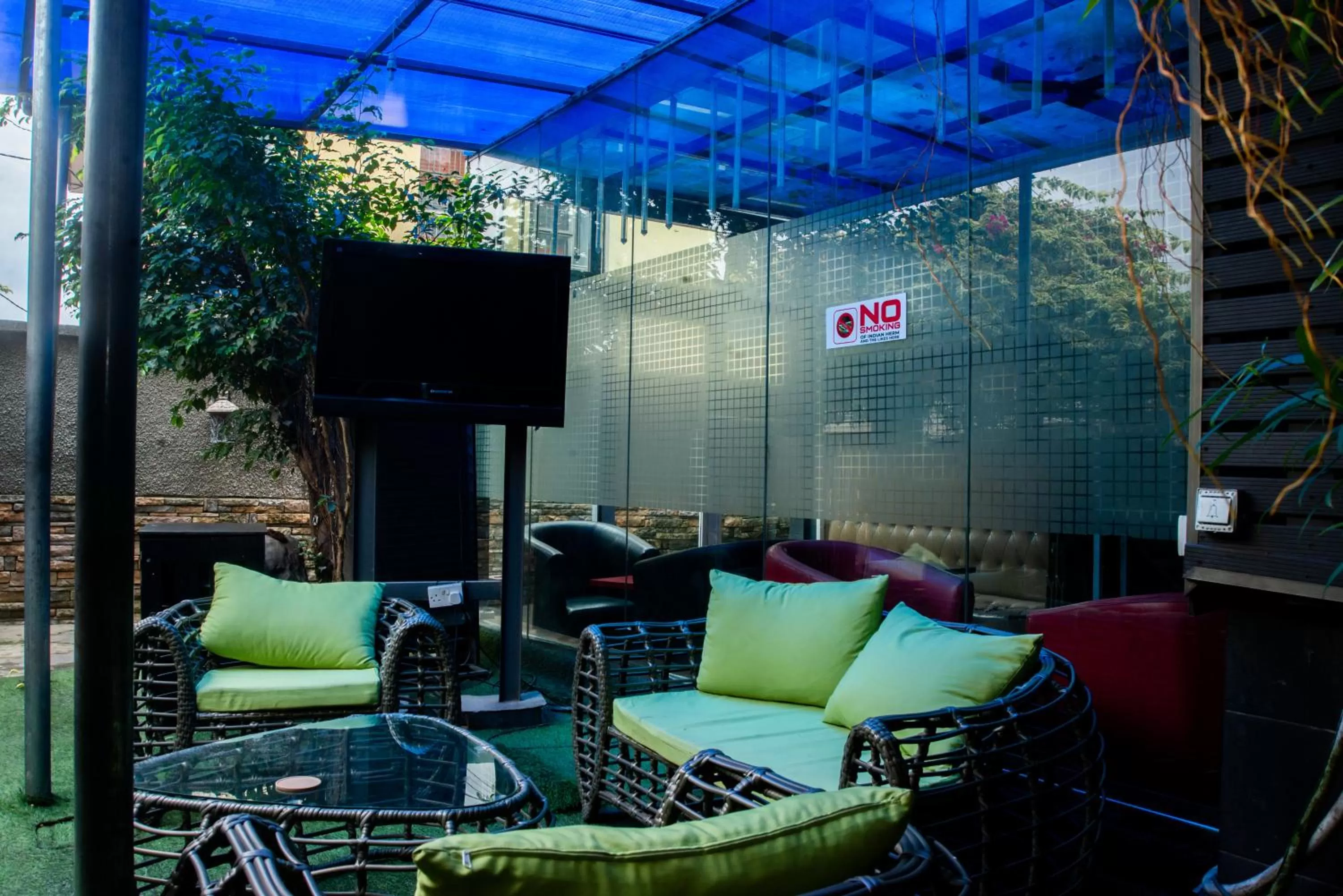 Lounge or bar in Sese Cottage