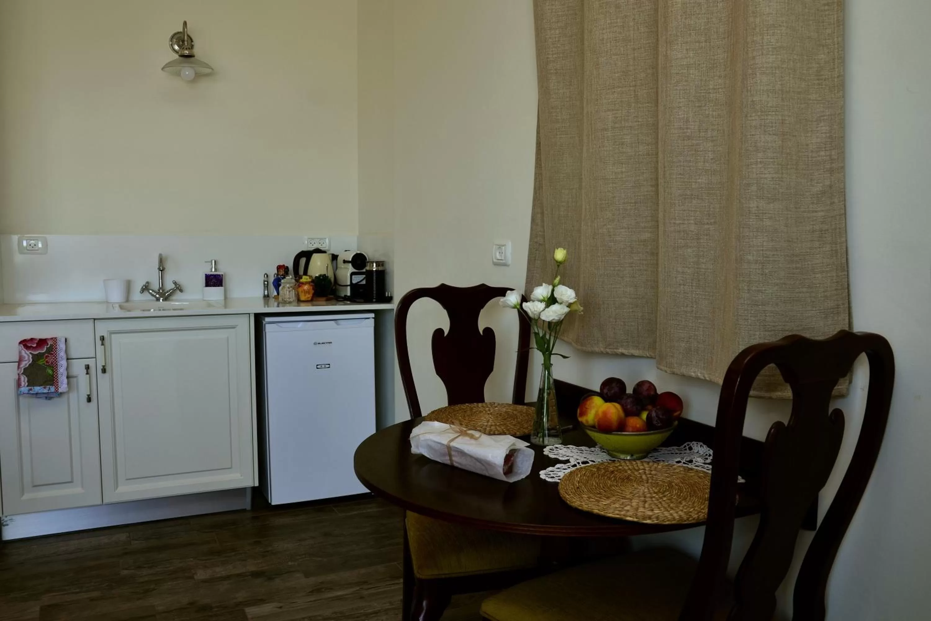Kitchen or kitchenette, Dining Area in HaBaronit