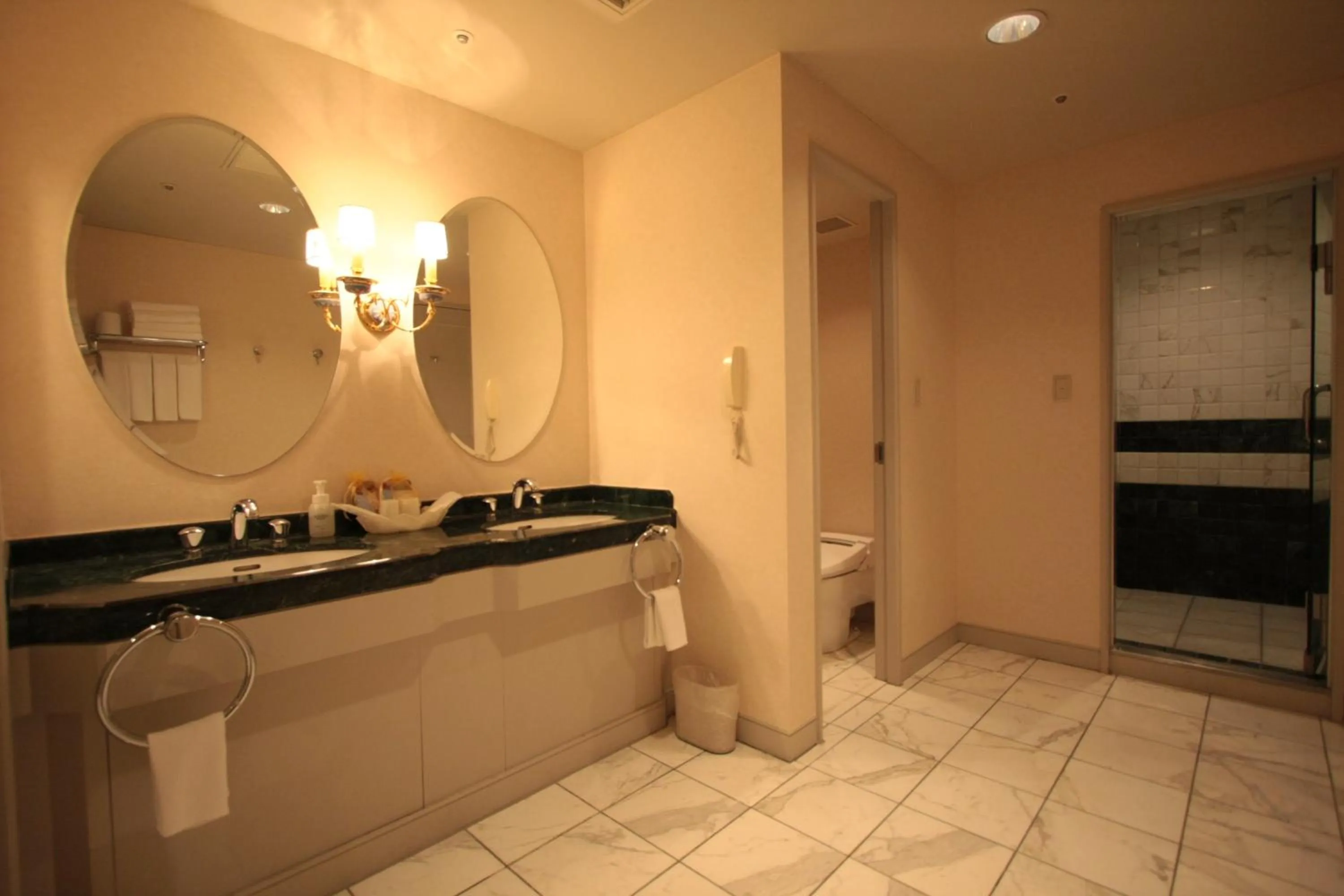 Bathroom in Sendai Hills Hotel