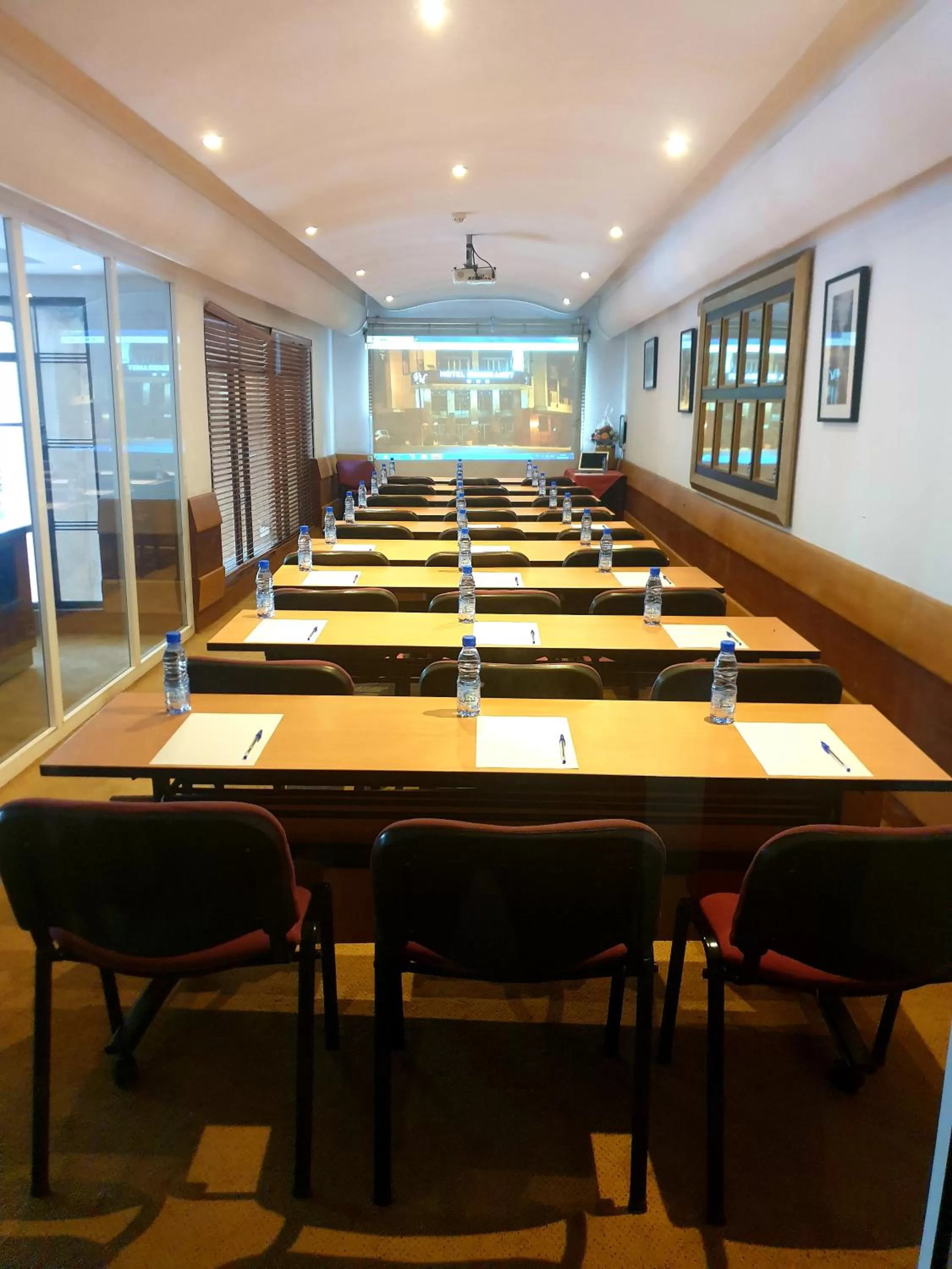 Business facilities in Hôtel Rembrandt