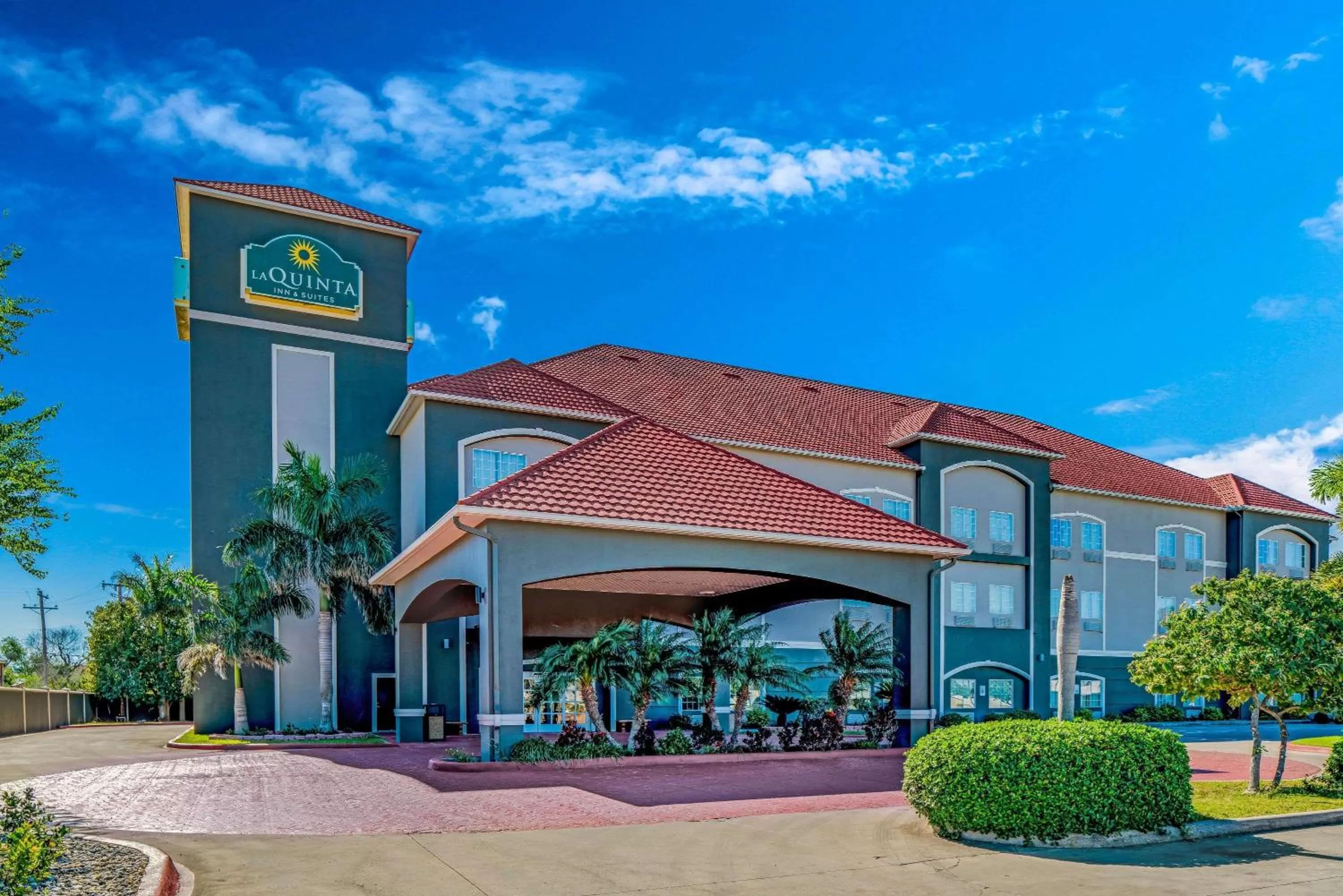Property building in La Quinta by Wyndham Alamo-McAllen East