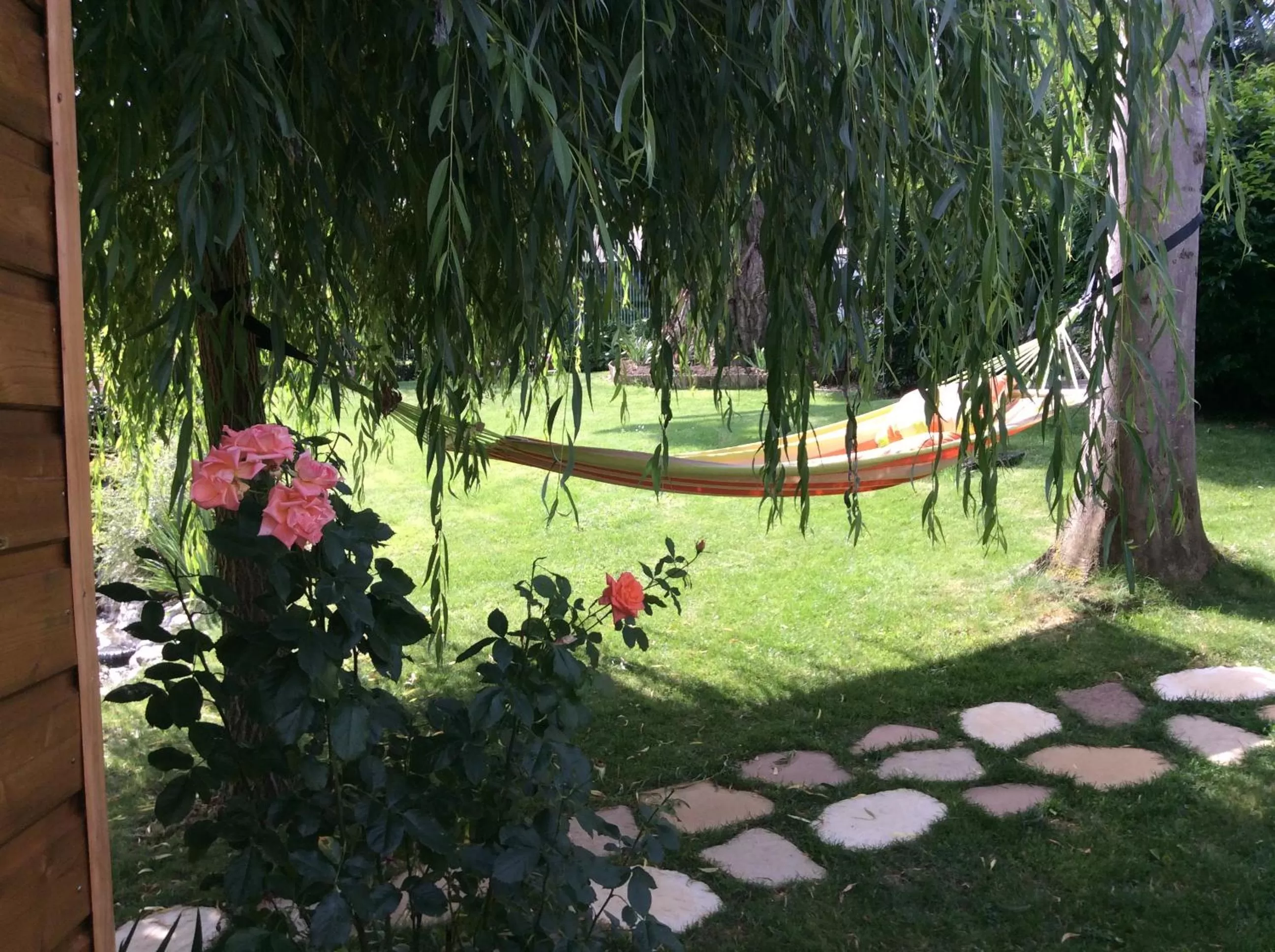 Garden in Les Chambres D'oriane