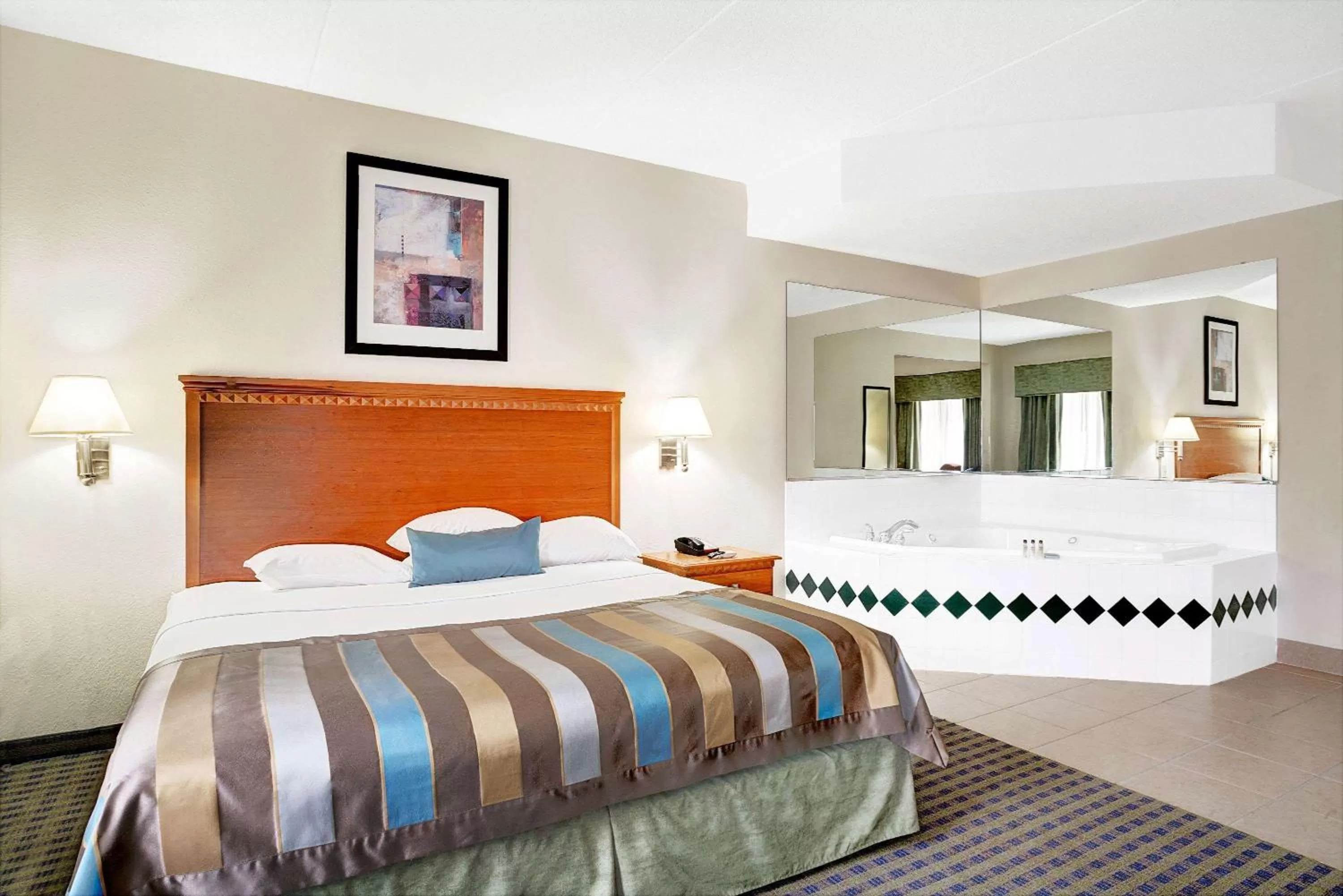 Photo of the whole room, Bed in Wingate by Wyndham Atlanta Fairburn