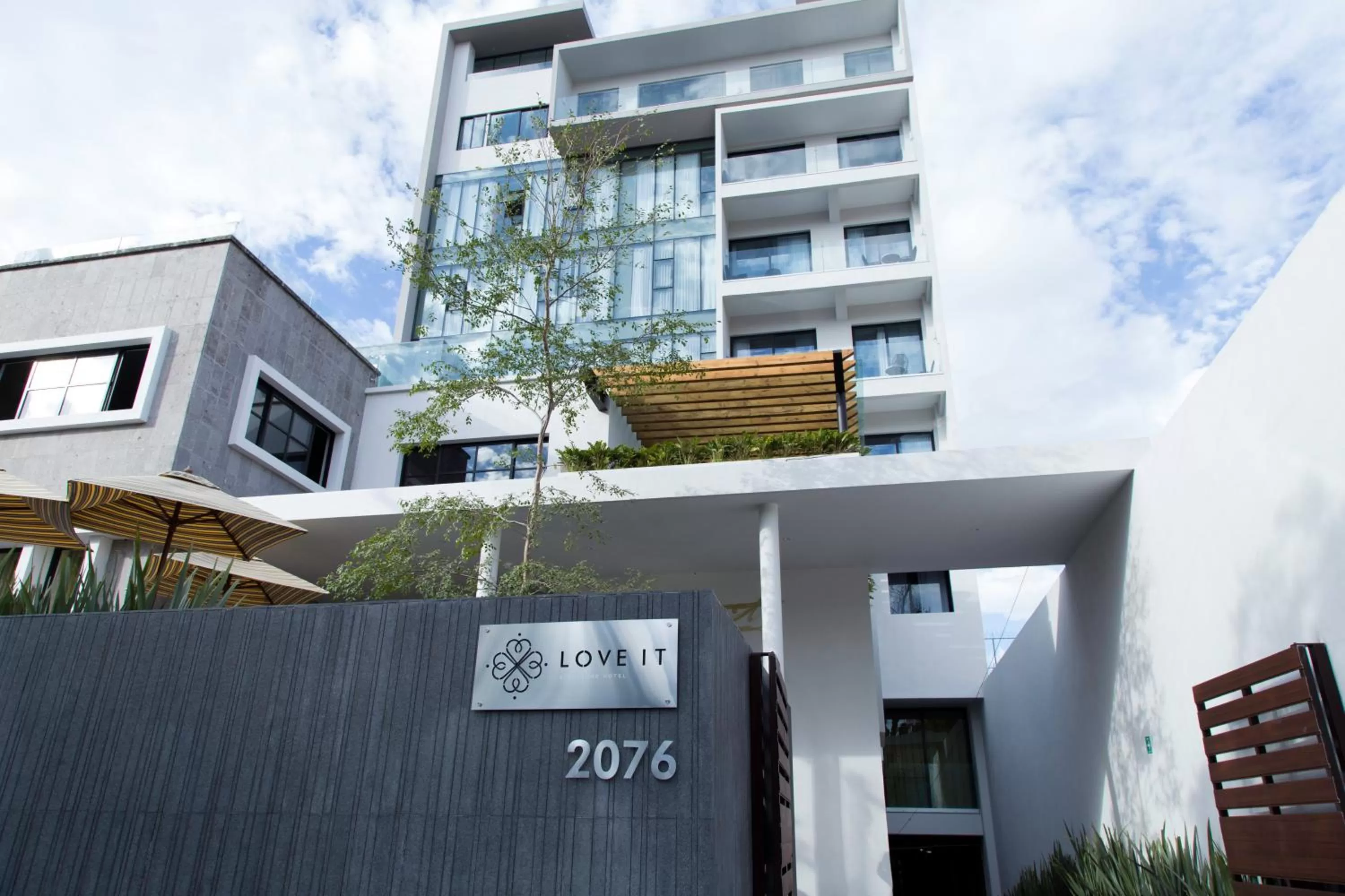 Facade/entrance in Hotel Love It CAS Consulado