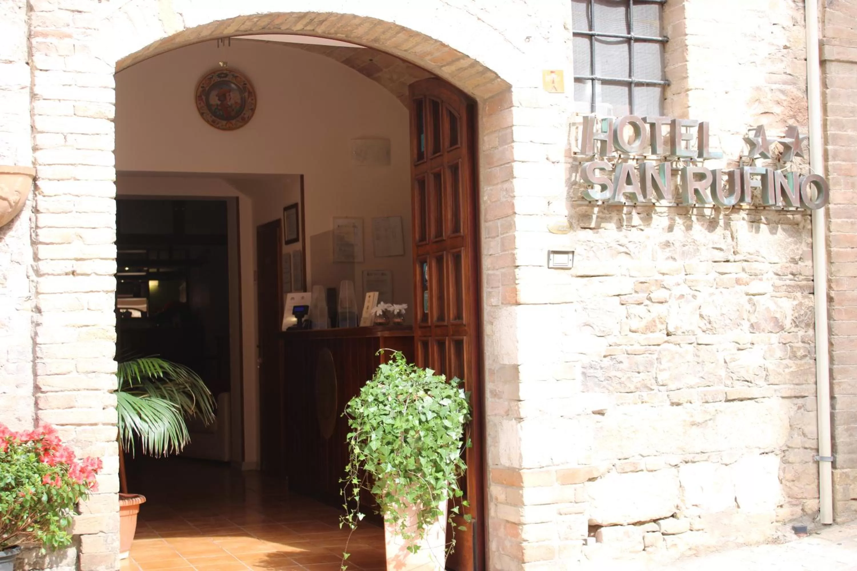 Lobby or reception in Hotel San Rufino