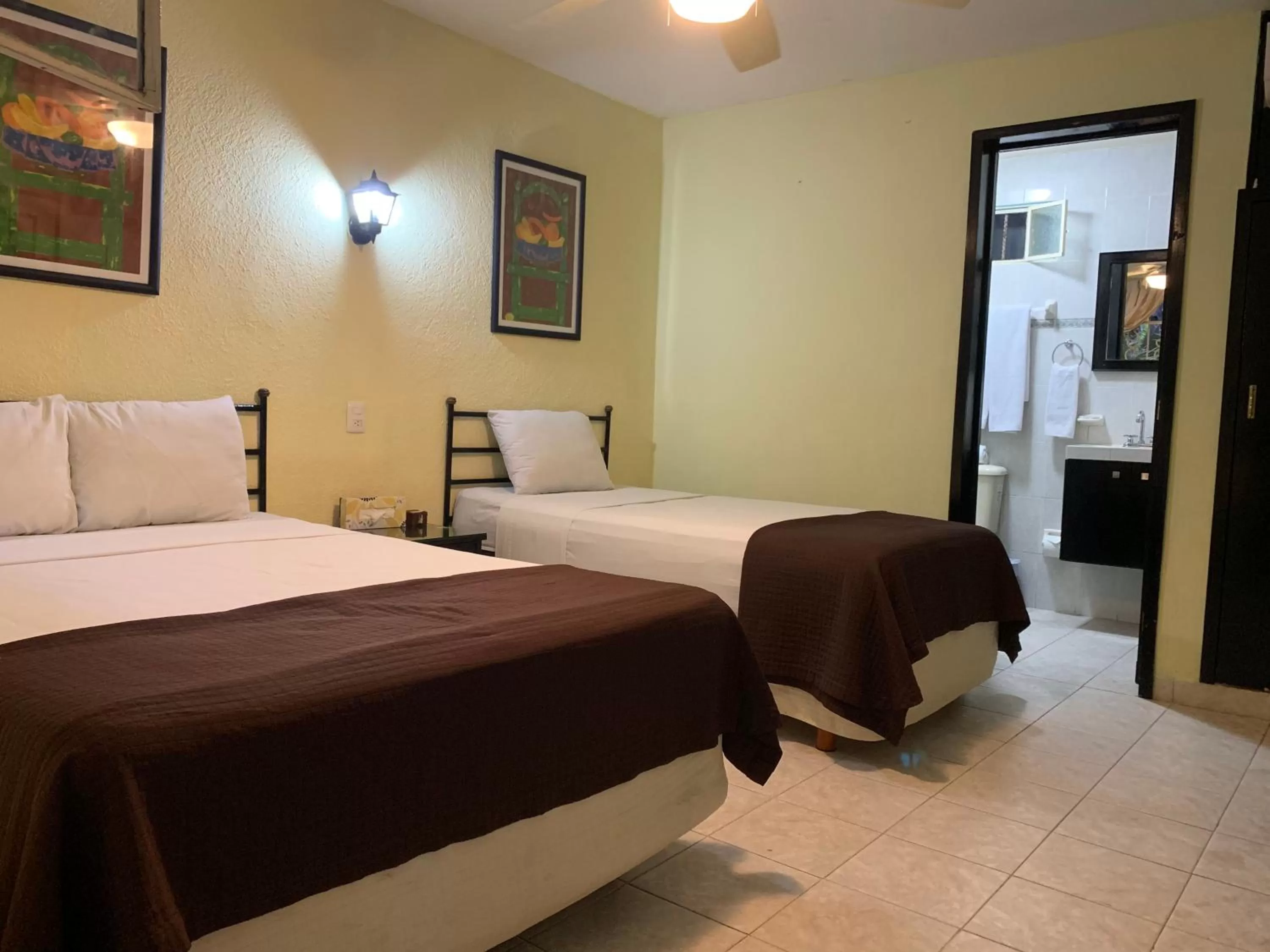 Bed in Hotel Santa Ana