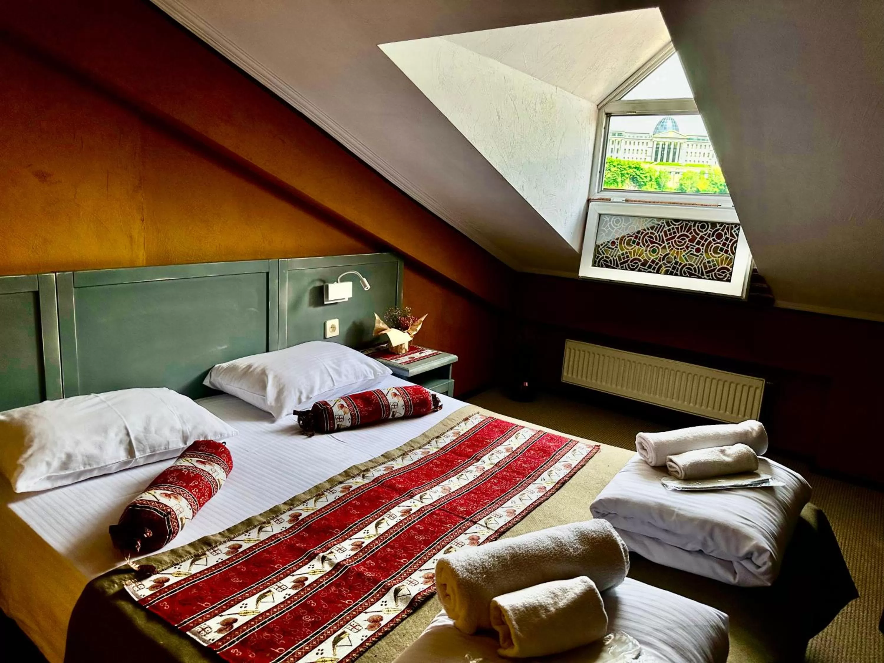 View (from property/room), Bed in Kindli Hotel