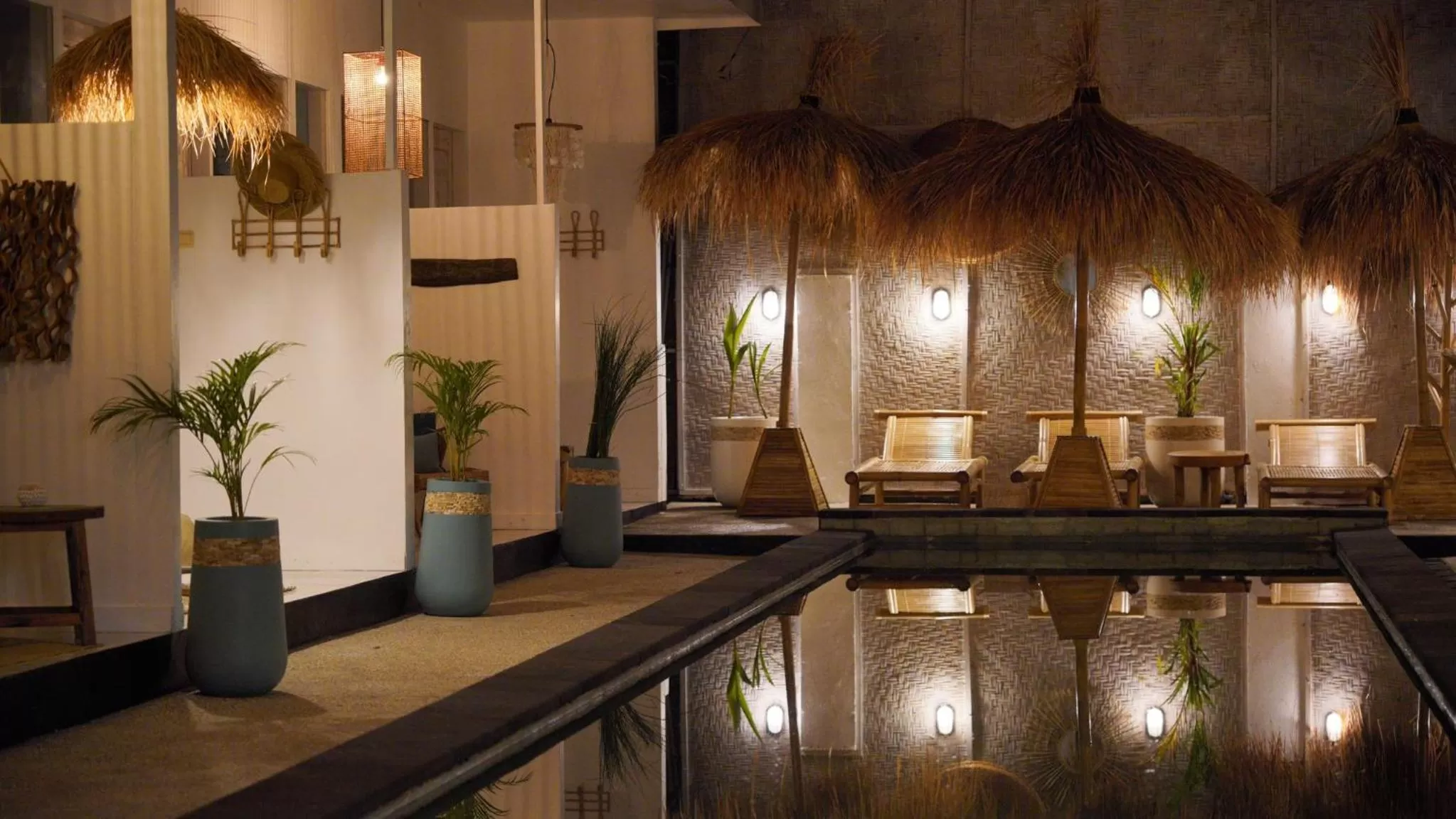 Pool view in The White Bay