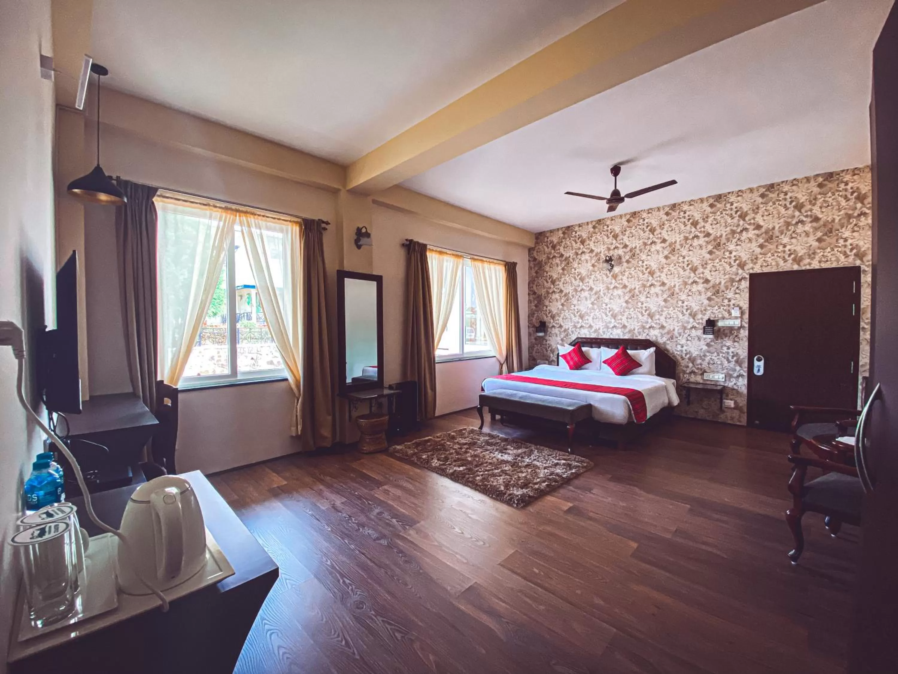 Living room in Windermere Inn