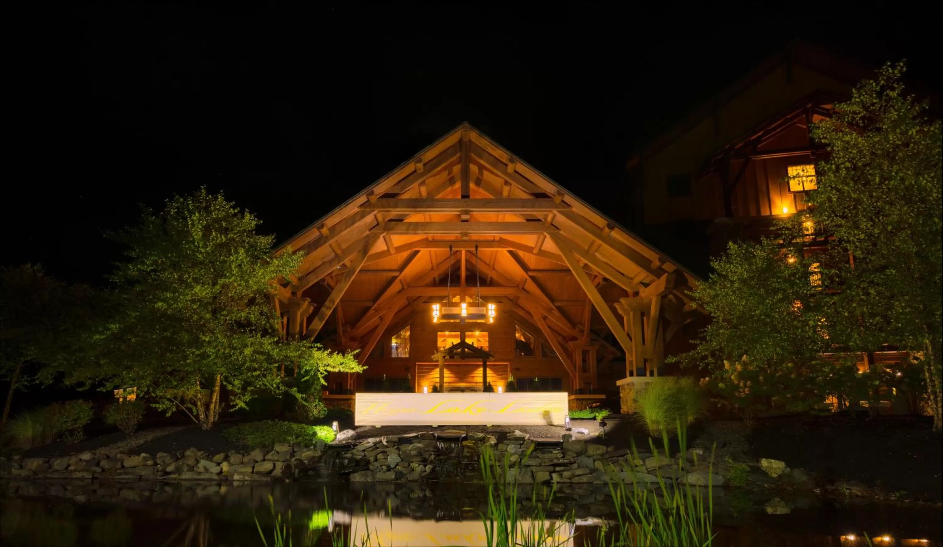 Property building in Hope Lake Lodge & Indoor Waterpark