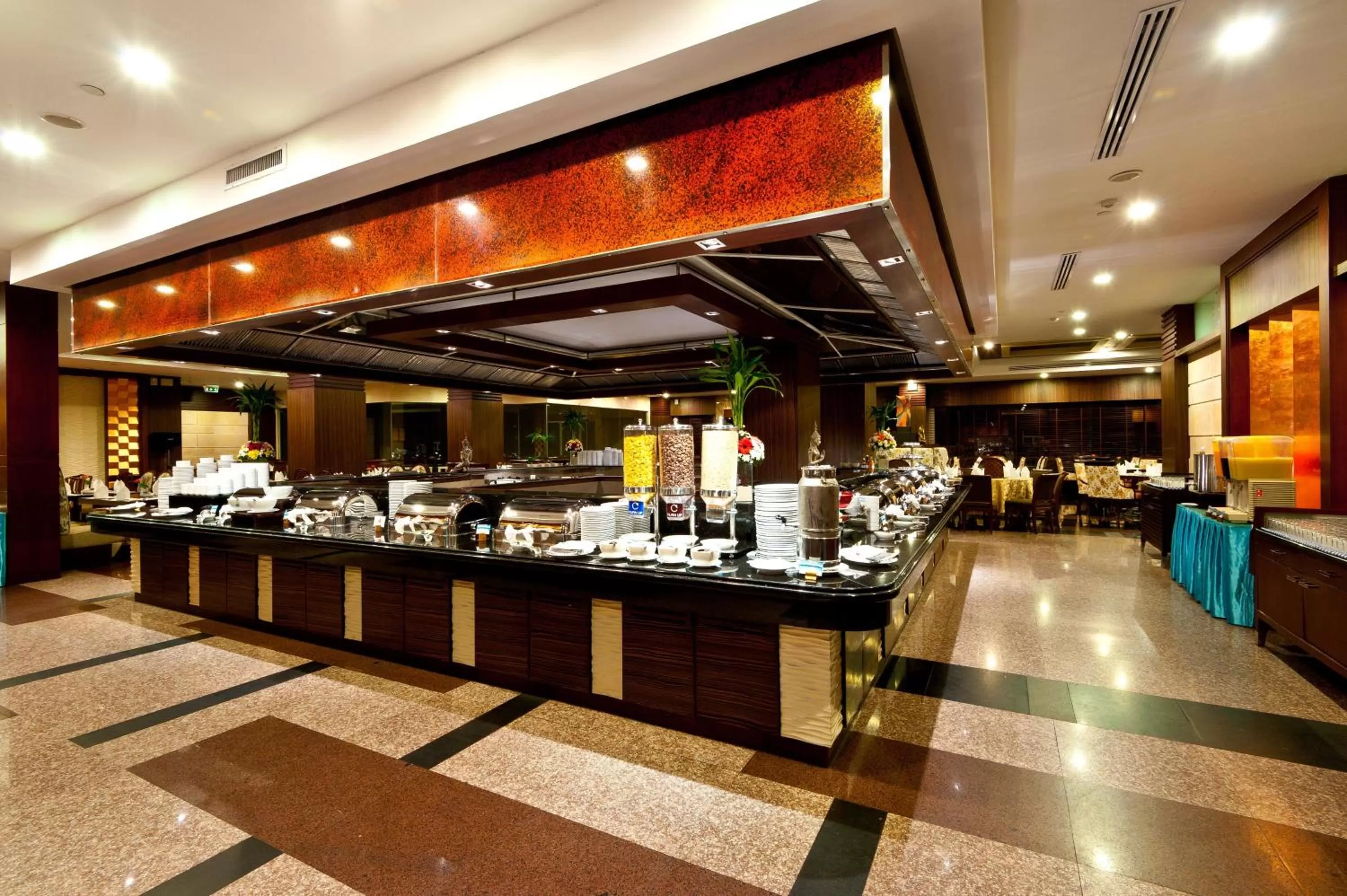 Restaurant/places to eat in Grand Pacific Sovereign Resort & Spa