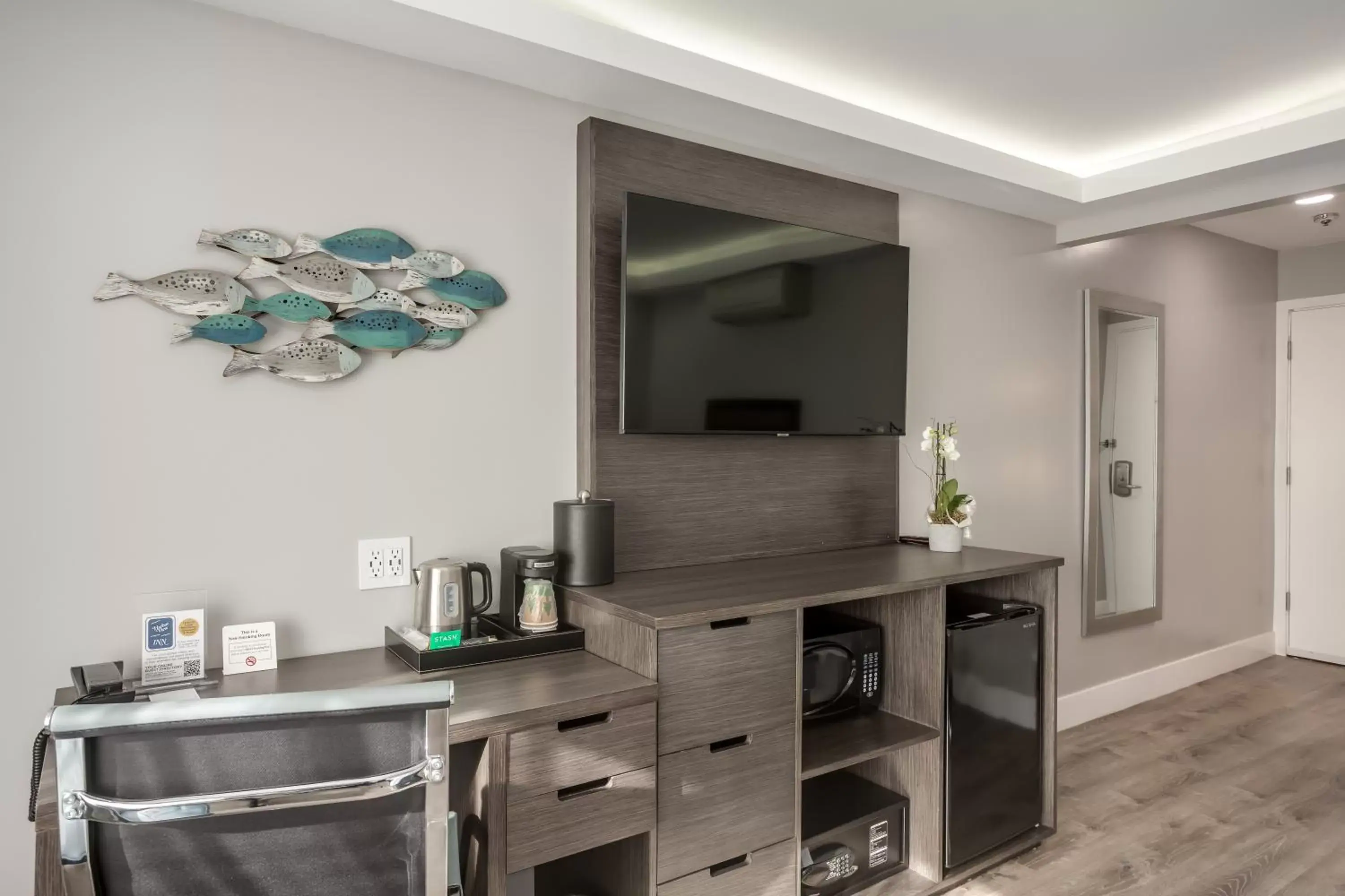 King Room in Harbor View Inn King Room in Harbor View Inn