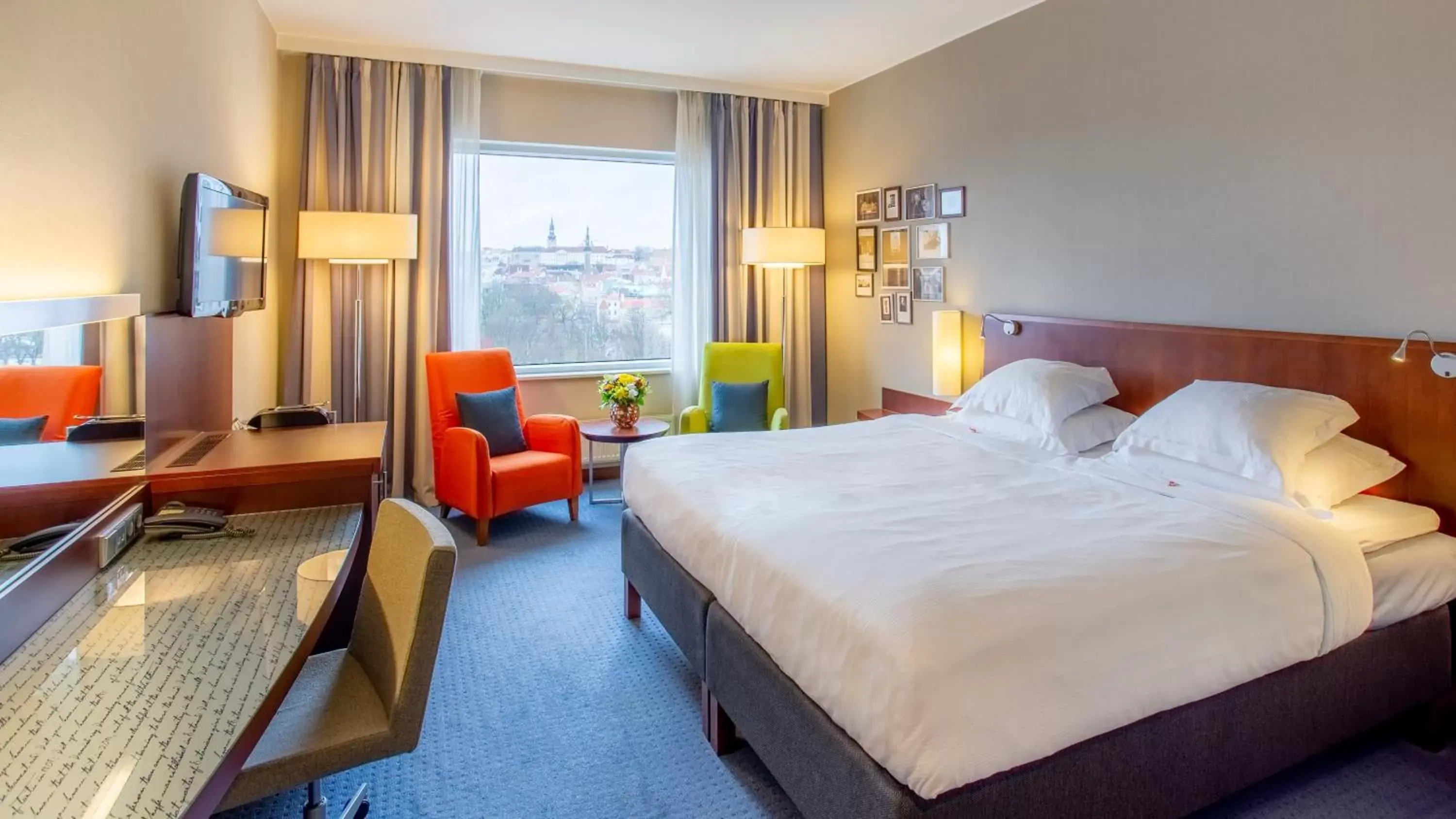 Superior King Room in Original Sokos Hotel Viru Superior King Room in Original Sokos Hotel Viru