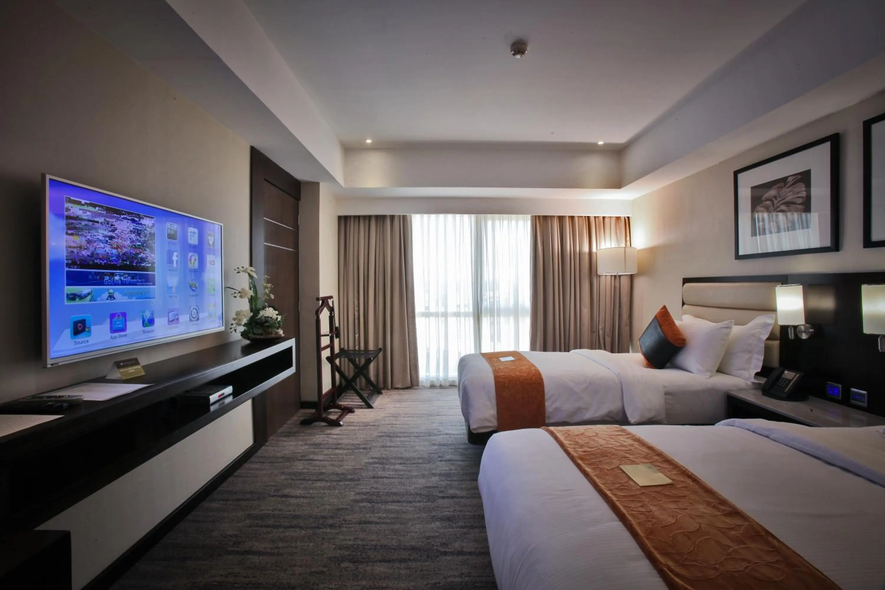 Bed in Limketkai Luxe Hotel