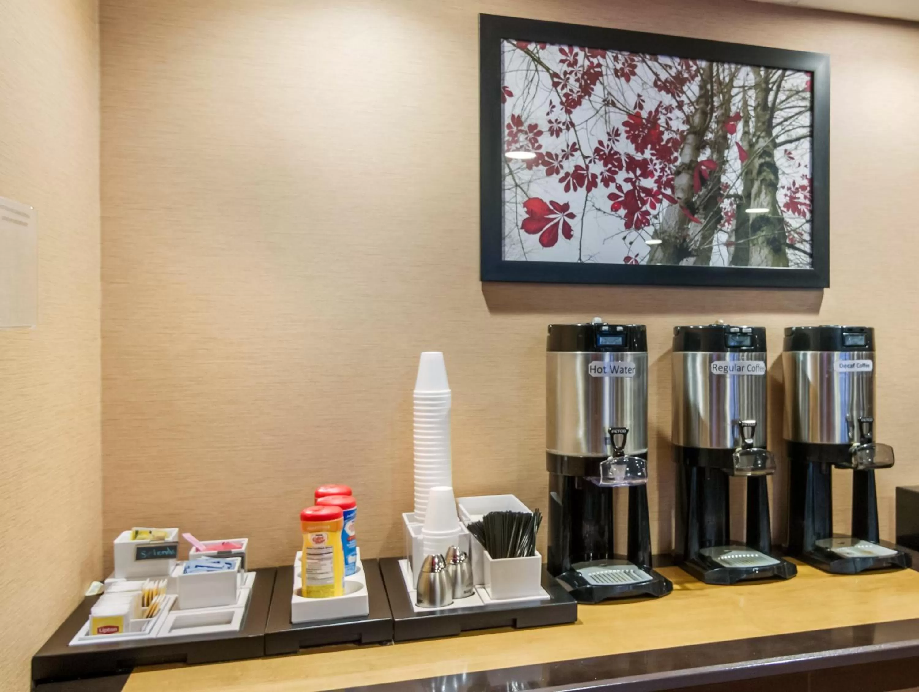 Restaurant/places to eat in Red Roof Inn Meriden